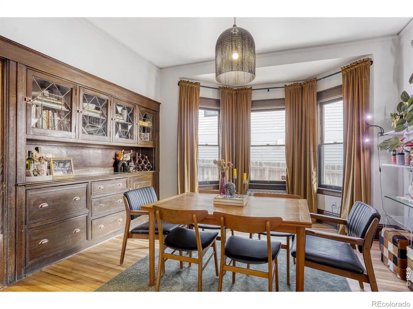 04112026003741 1600 11