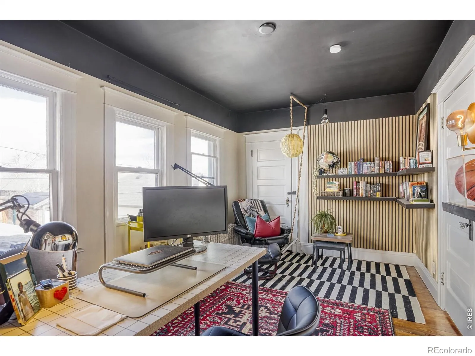 04112026003741 1600 23