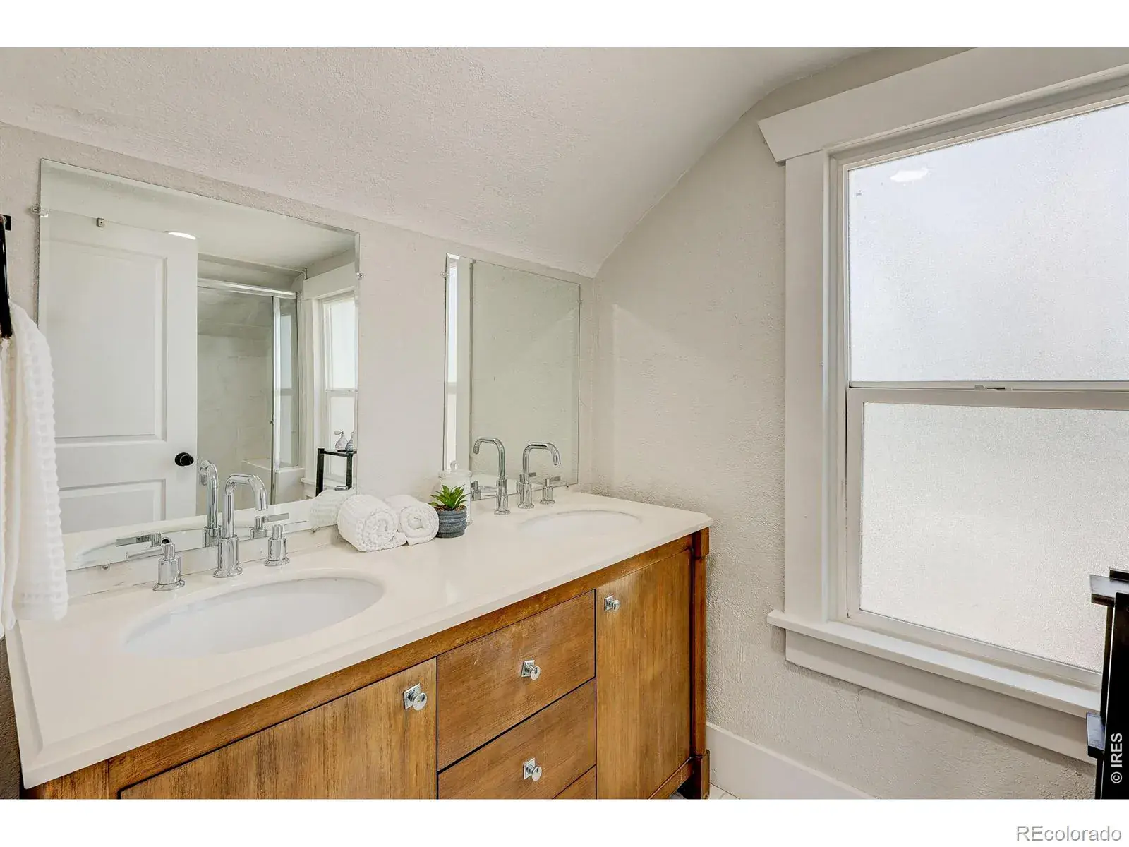 03062026022124 1600 26