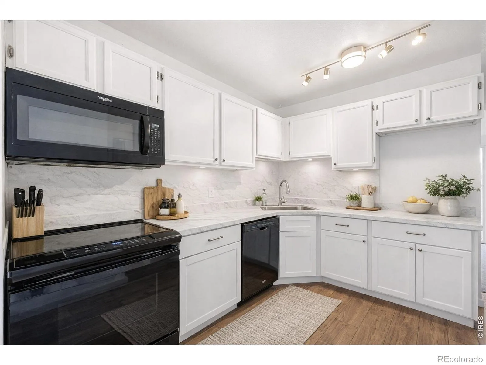 195 S Sable Boulevard #U23 Aurora CO 80012 | MLS #RECIR1053233 08232026002156 1600 7