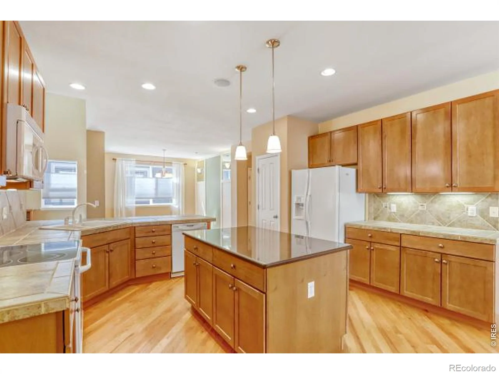 527 Deerwood Drive Longmont CO 80504 | MLS #RECIR1053296 08122026120614 1600 11