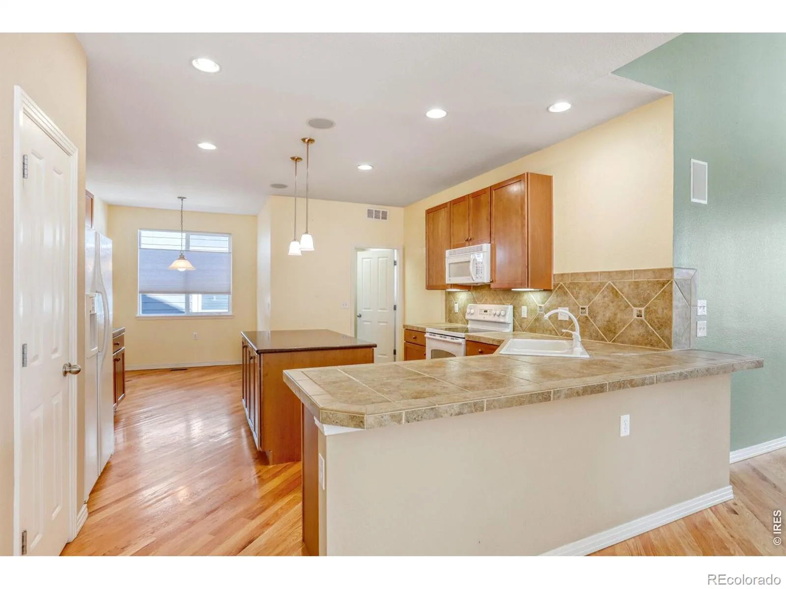 527 Deerwood Drive Longmont CO 80504 | MLS #RECIR1053296 08122026120614 1600 12