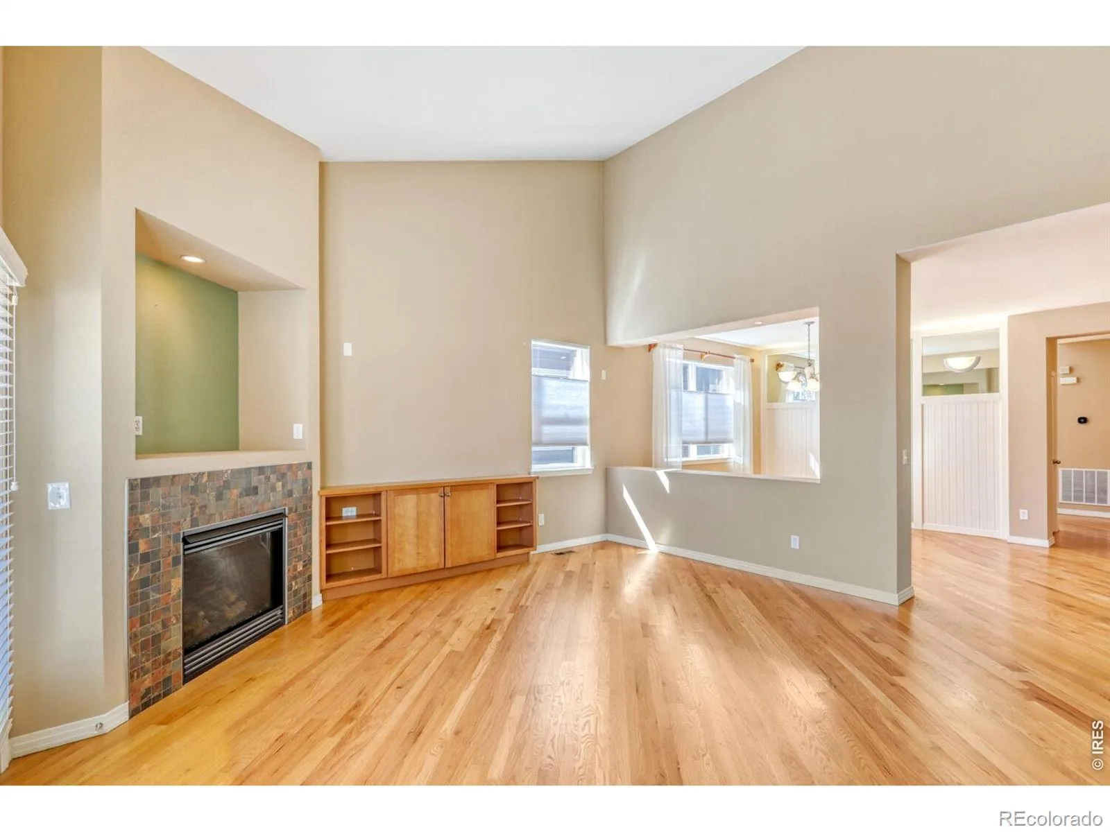 527 Deerwood Drive Longmont CO 80504 | MLS #RECIR1053296 08122026120614 1600 8