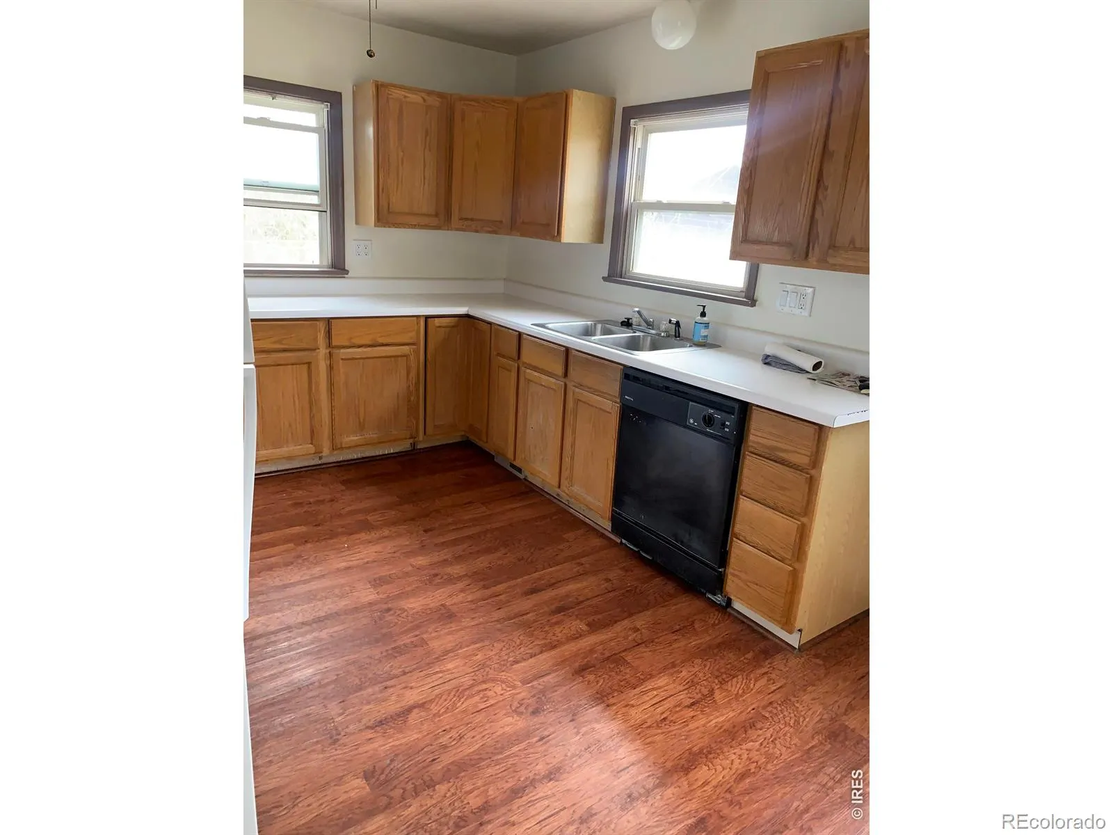 1826 9th Avenue Longmont CO 80501 MLS #RECIR1053298 05062026231439 1600 2