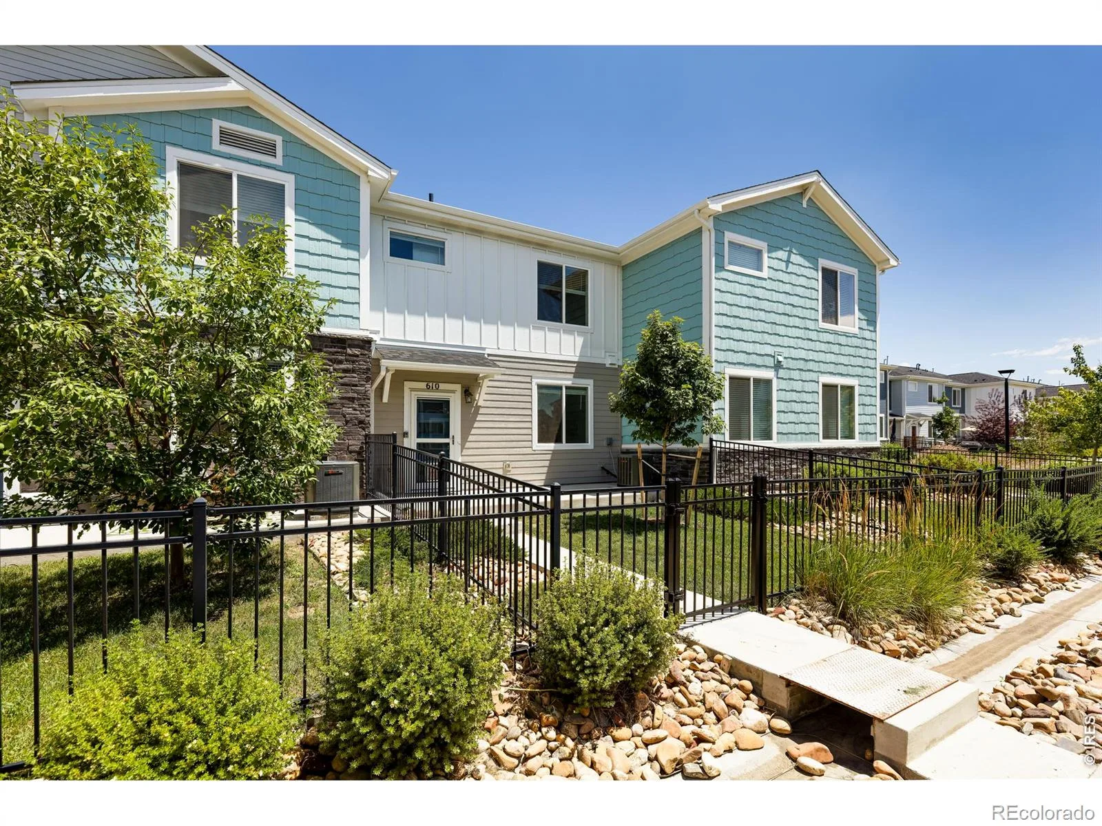 610 Stonebridge Drive Longmont CO 80503 | MLS #RECIR1053329 07152026190519 1600 25