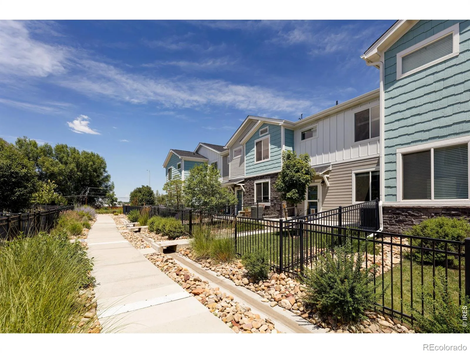 610 Stonebridge Drive Longmont CO 80503 | MLS #RECIR1053329 07152026190519 1600 26