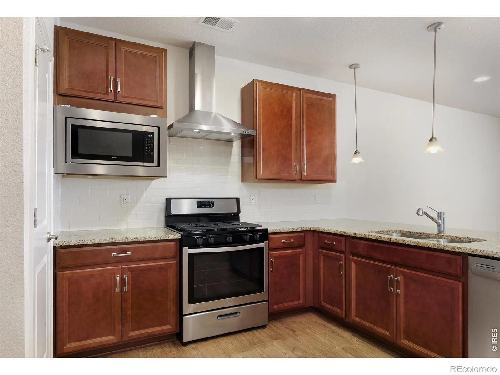 610 Stonebridge Drive Longmont CO 80503 | MLS #RECIR1053329 07152026190519 1600 8