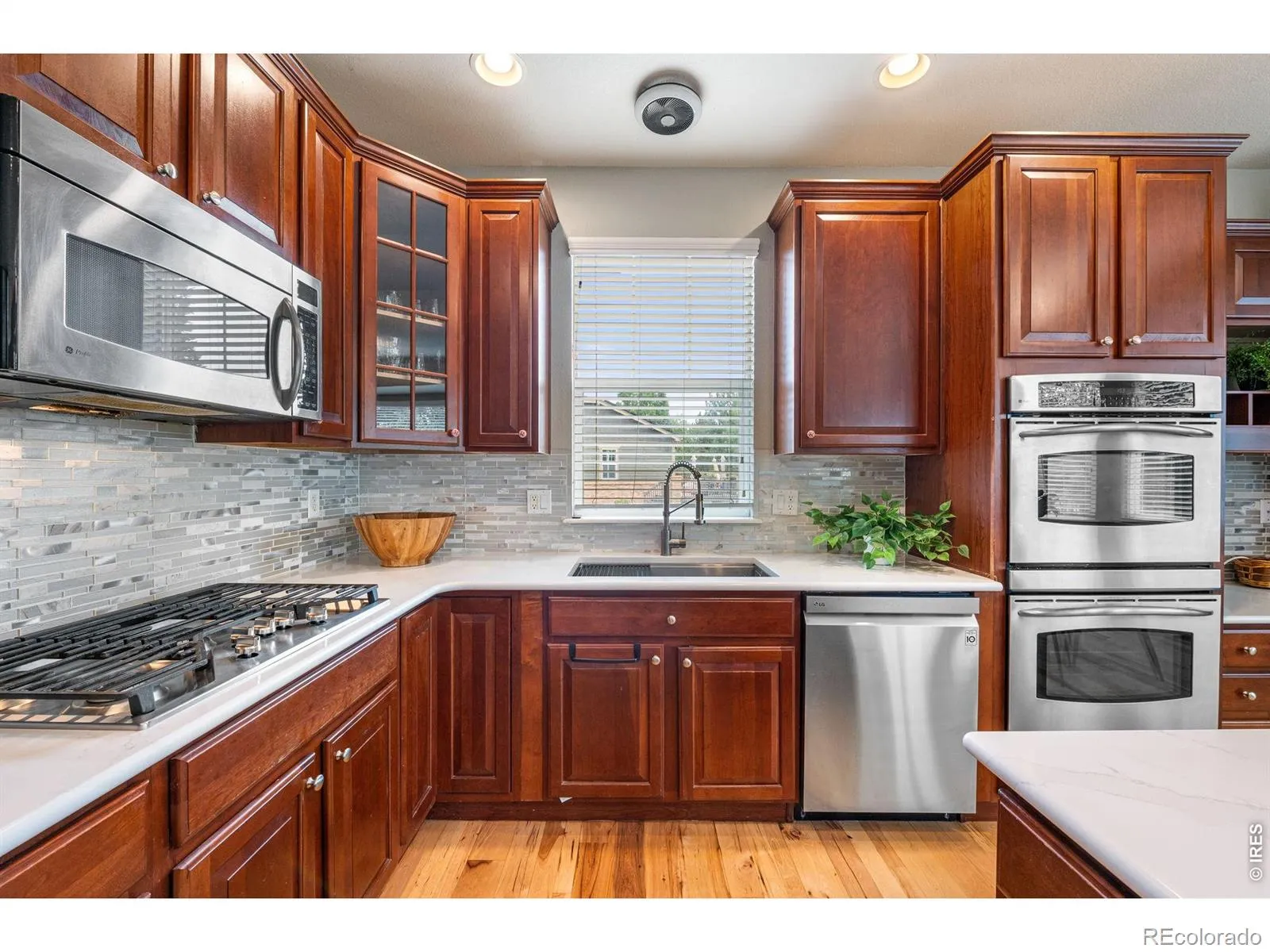 15957 W 60th Circle Golden CO 80403 MLS #RECIR1053339 05152026202802 1600 13