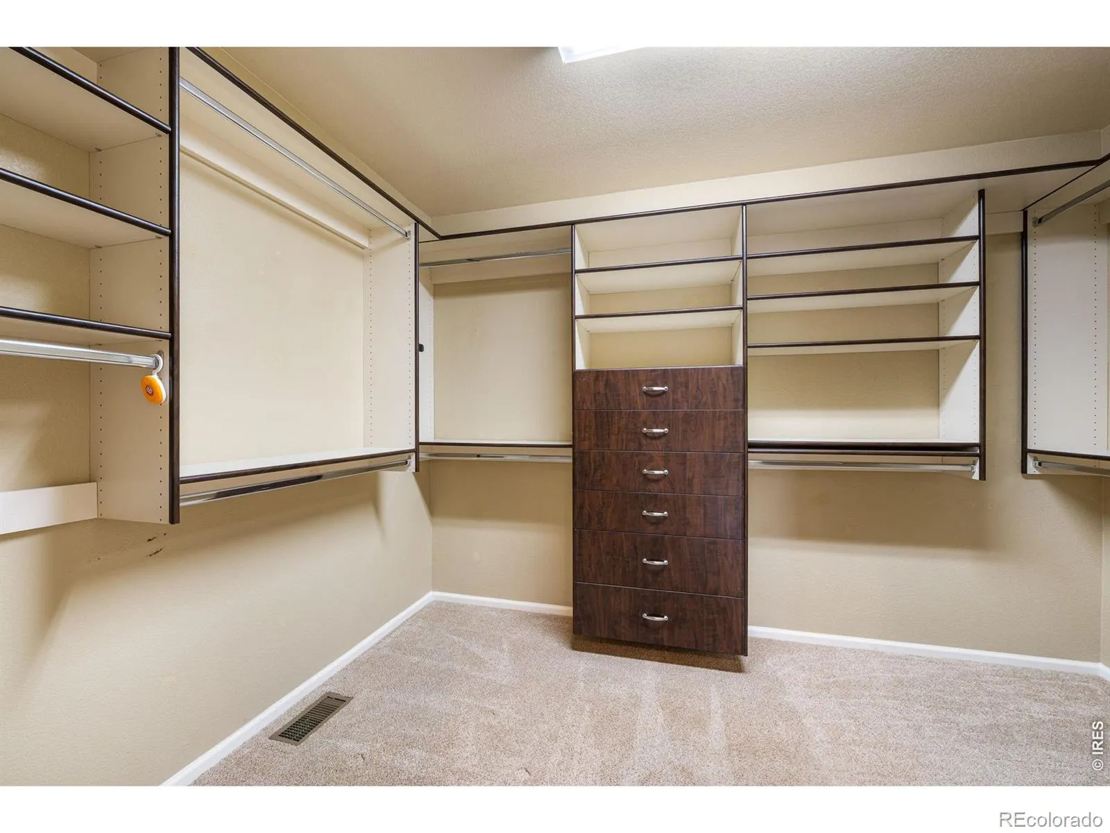 15957 W 60th Circle Golden CO 80403 MLS #RECIR1053339 05152026202802 1600 22