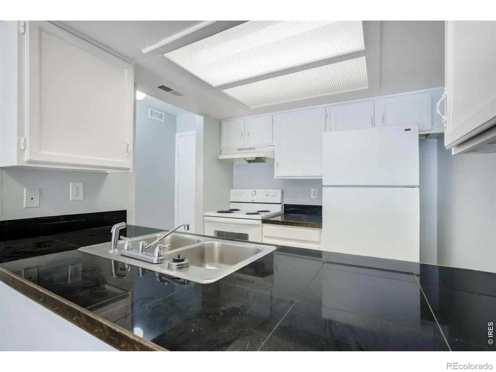 16001 E Alaska Place #1 Aurora CO 80017 MLS #RECIR1053405 03102026221039 1600 9