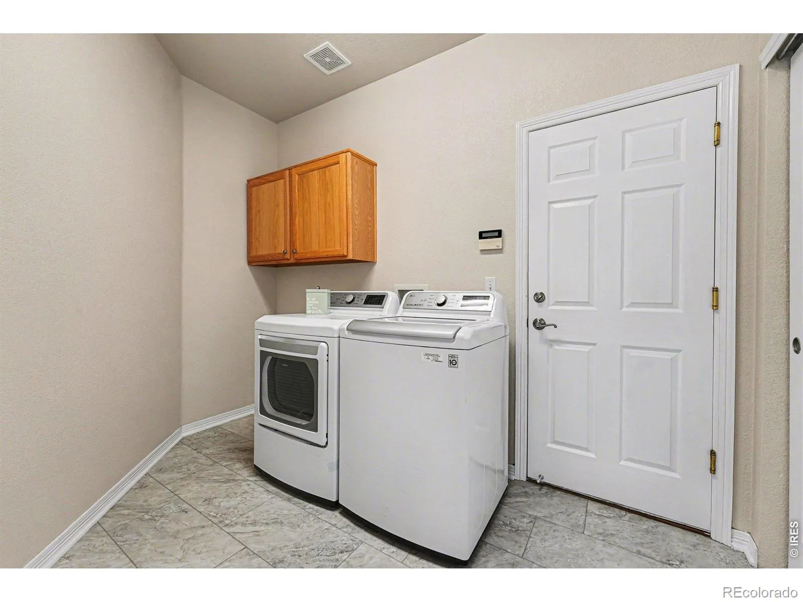 10617 Clarke Farms Drive Parker CO 80134 MLS #RECIR1053716 04282026185423 1600 6