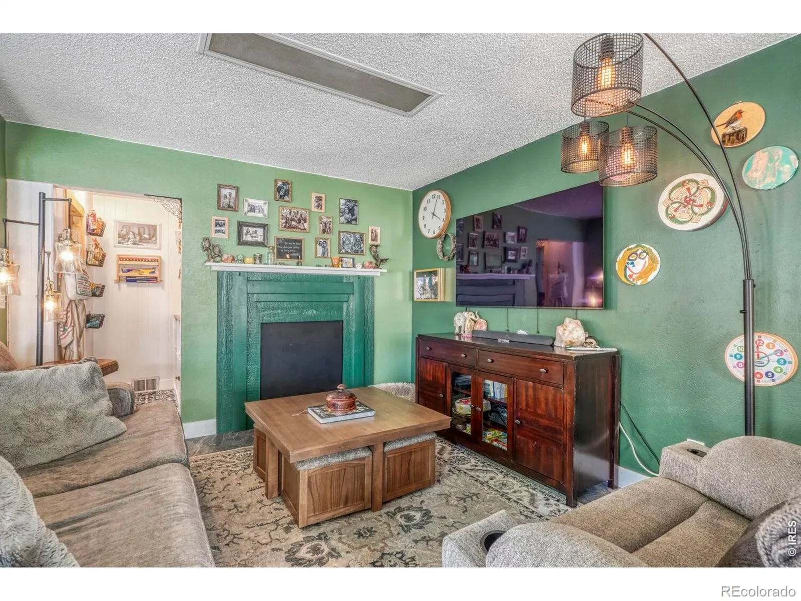 03202026011759 1600 12