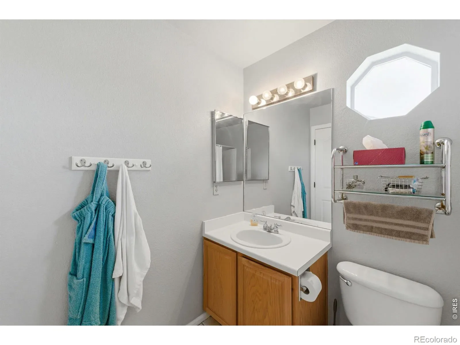 03222026193840 1600 32