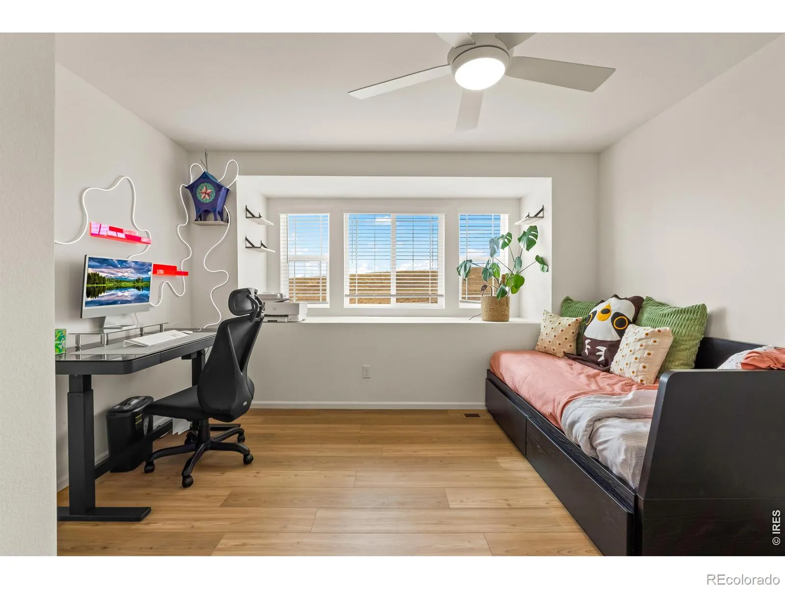 17563 W 93rd Place Arvada CO 80007 MLS #RECIR1053859 04242026003552 1600 32
