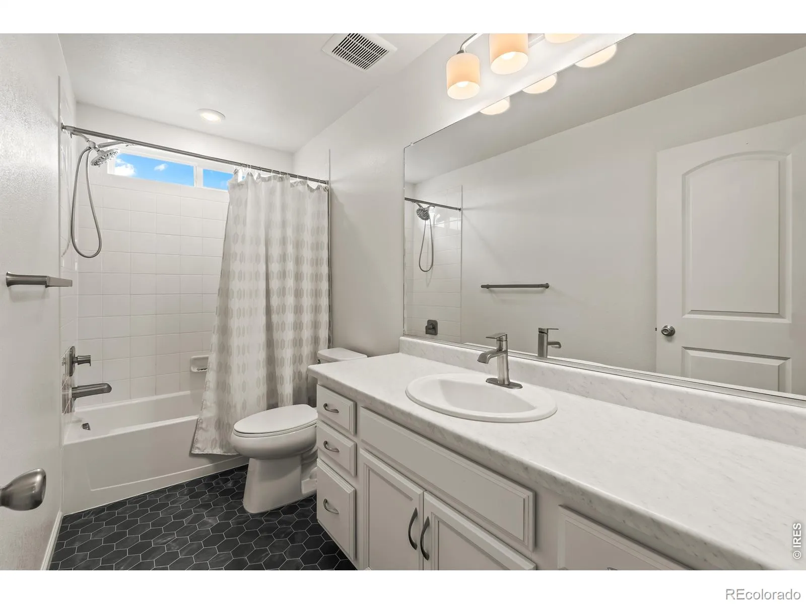 17563 W 93rd Place Arvada CO 80007 MLS #RECIR1053859 04242026003552 1600 36