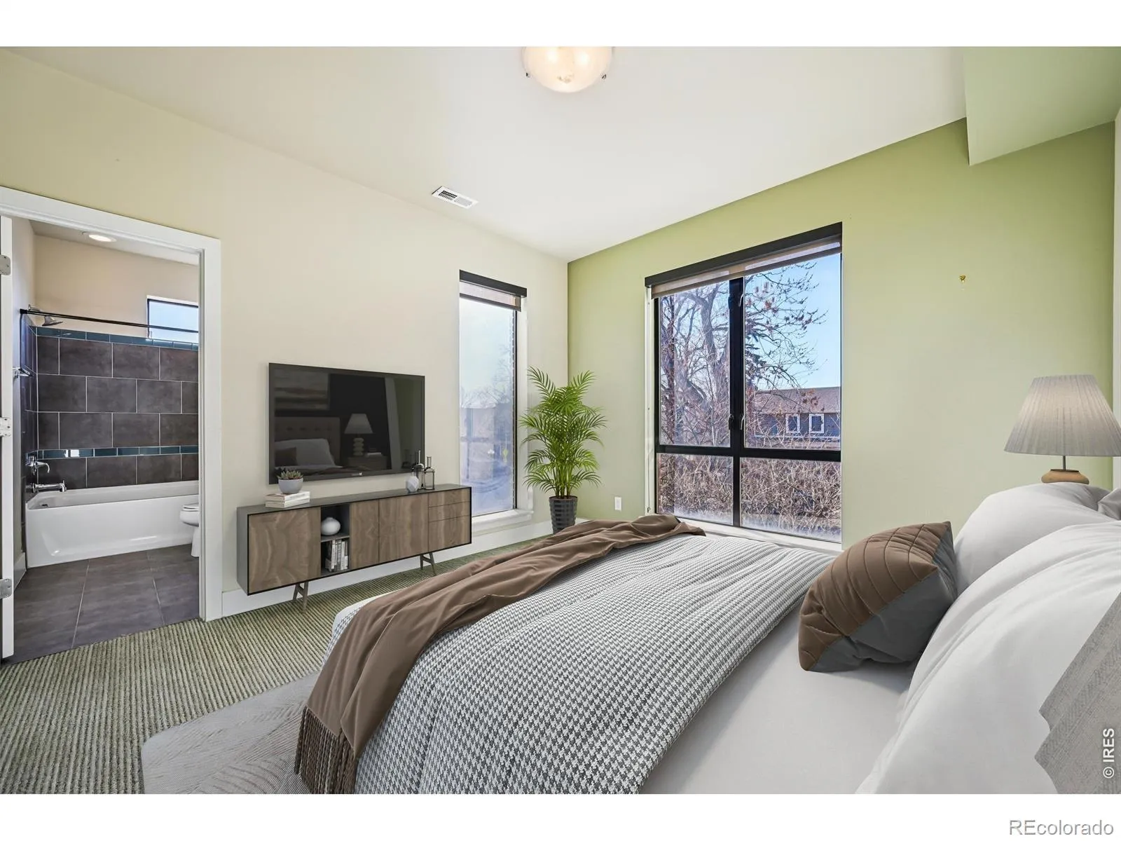 2912 Perry Street Denver CO 80212 MLS #RECIR1053956 05142026225513 1600 30
