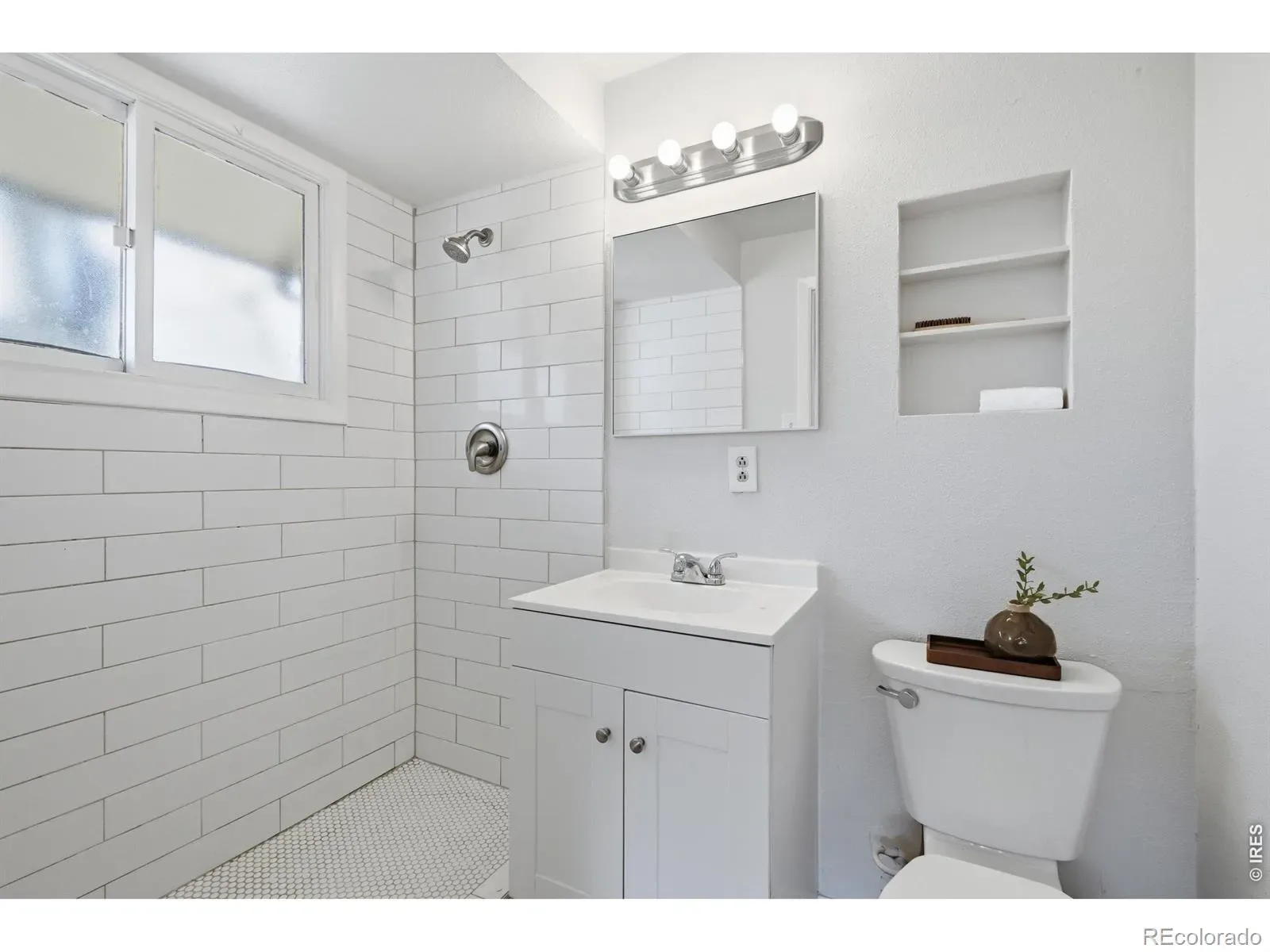 03202026011013 1600 13