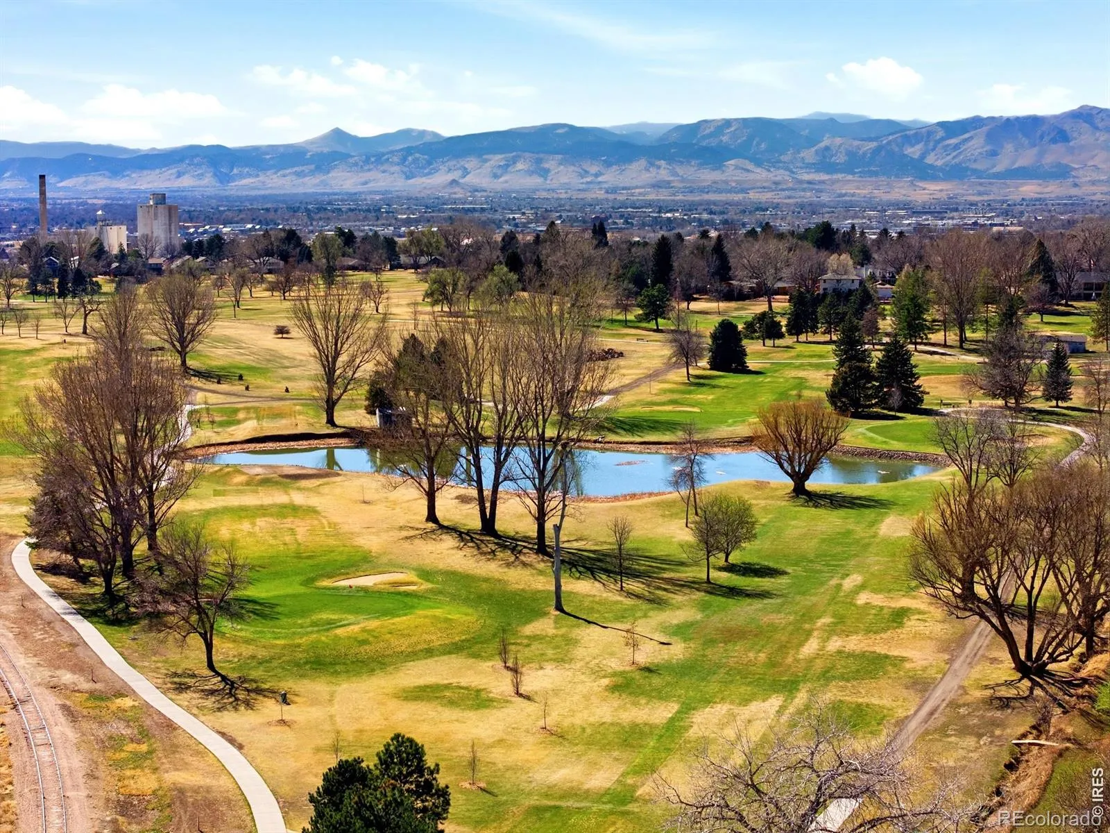 438 Overbrook Lane Longmont CO 80504 MLS #RECIR1054036 05242026153922 1600 4