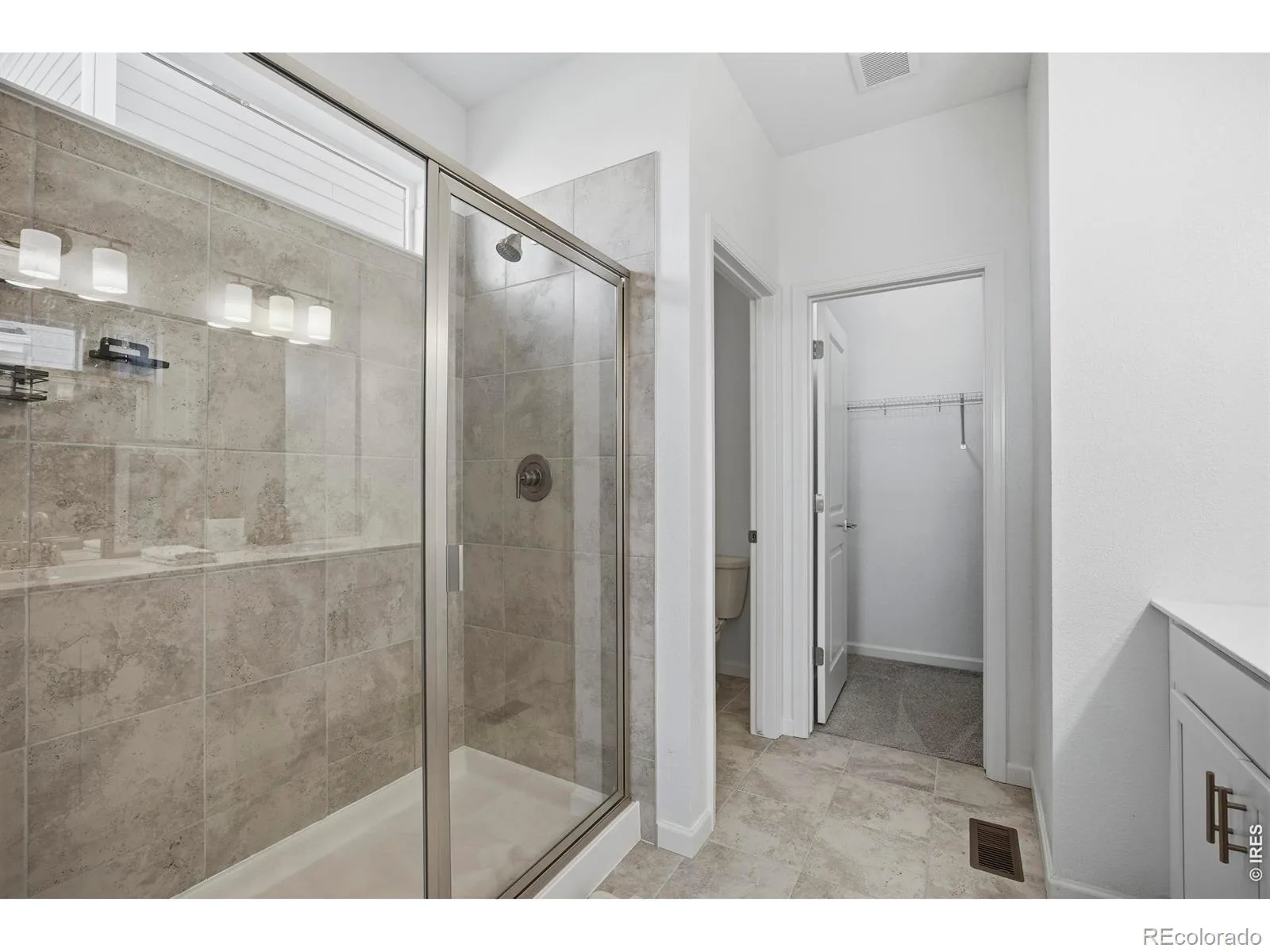 438 Overbrook Lane Longmont CO 80504 | MLS #RECIR1054036 08282026003932 1600 14
