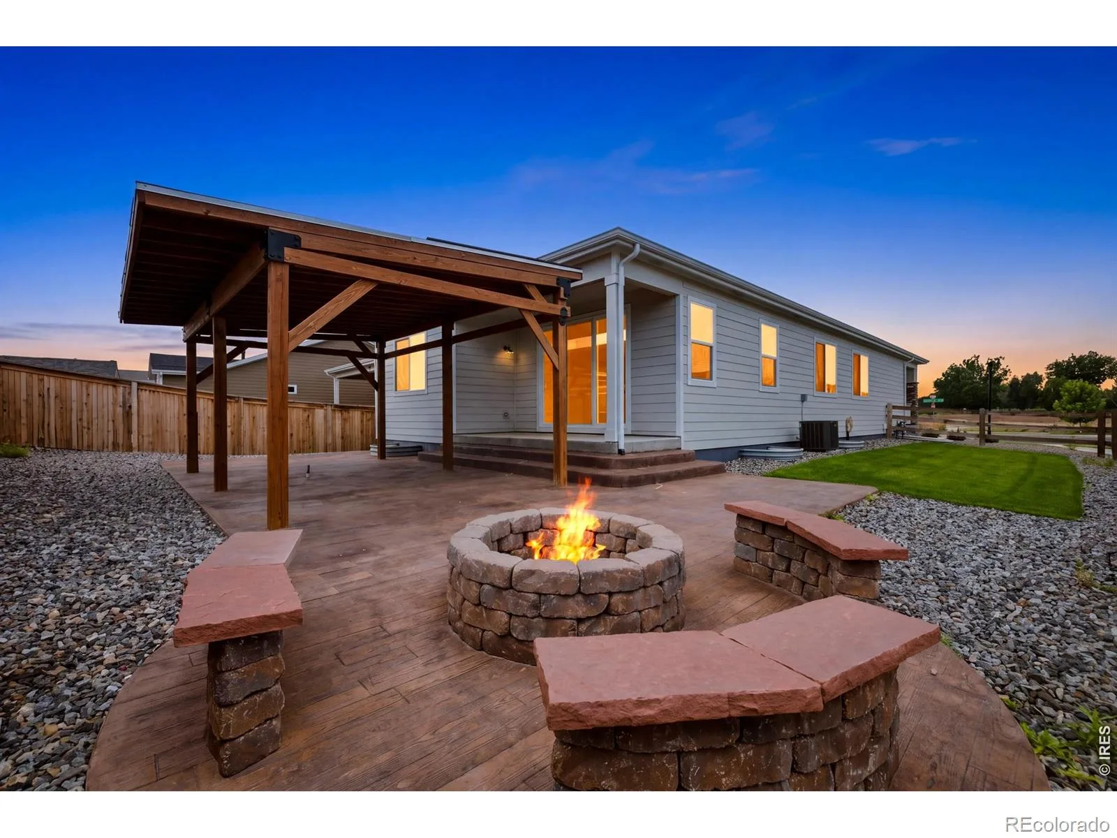 438 Overbrook Lane Longmont CO 80504 | MLS #RECIR1054036 08282026003932 1600 3