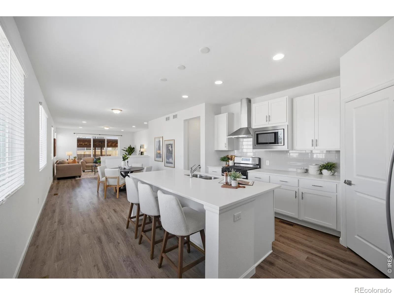 438 Overbrook Lane Longmont CO 80504 | MLS #RECIR1054036 08282026003932 1600 7