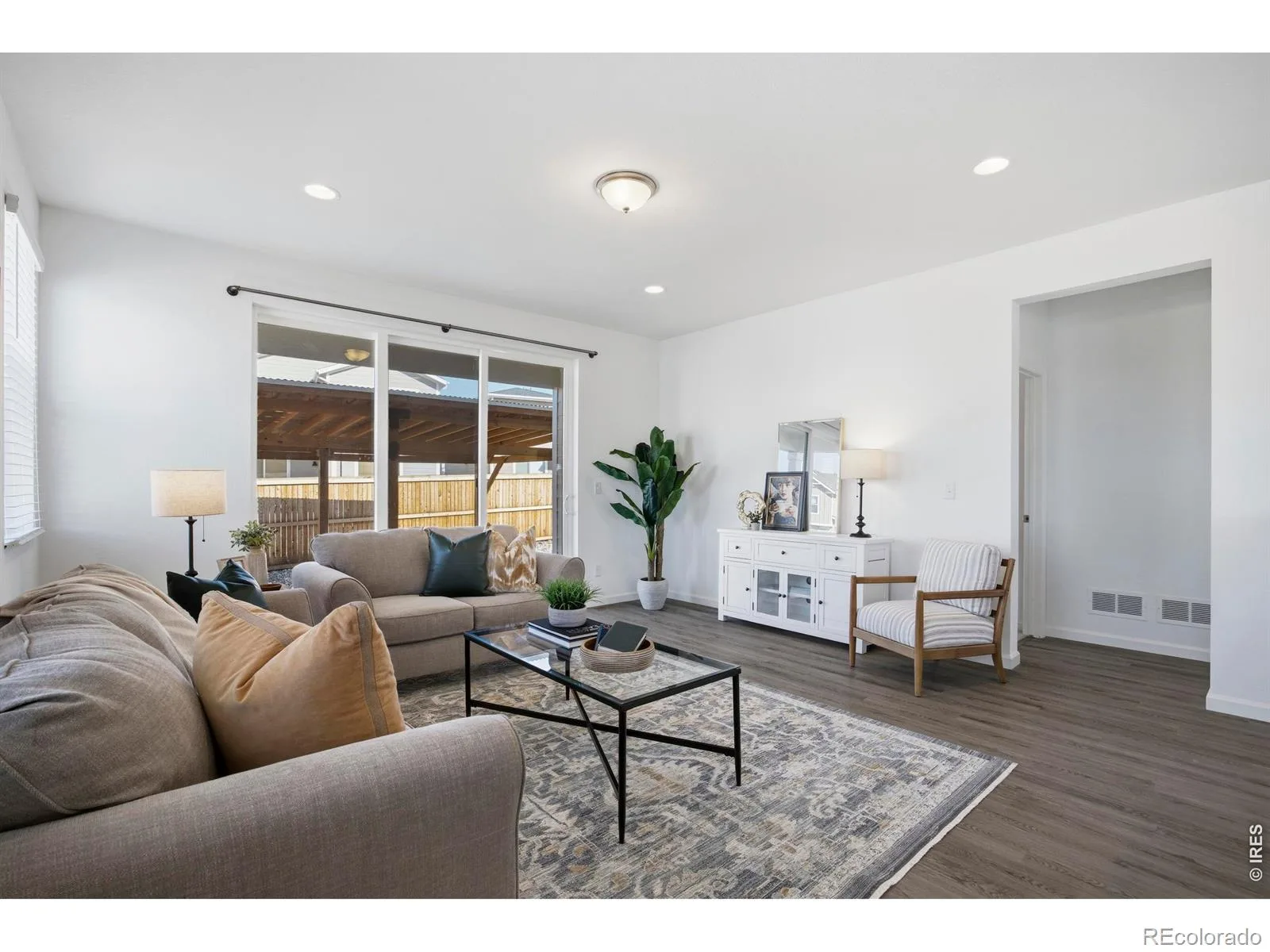 438 Overbrook Lane Longmont CO 80504 | MLS #RECIR1054036 08282026003932 1600 9