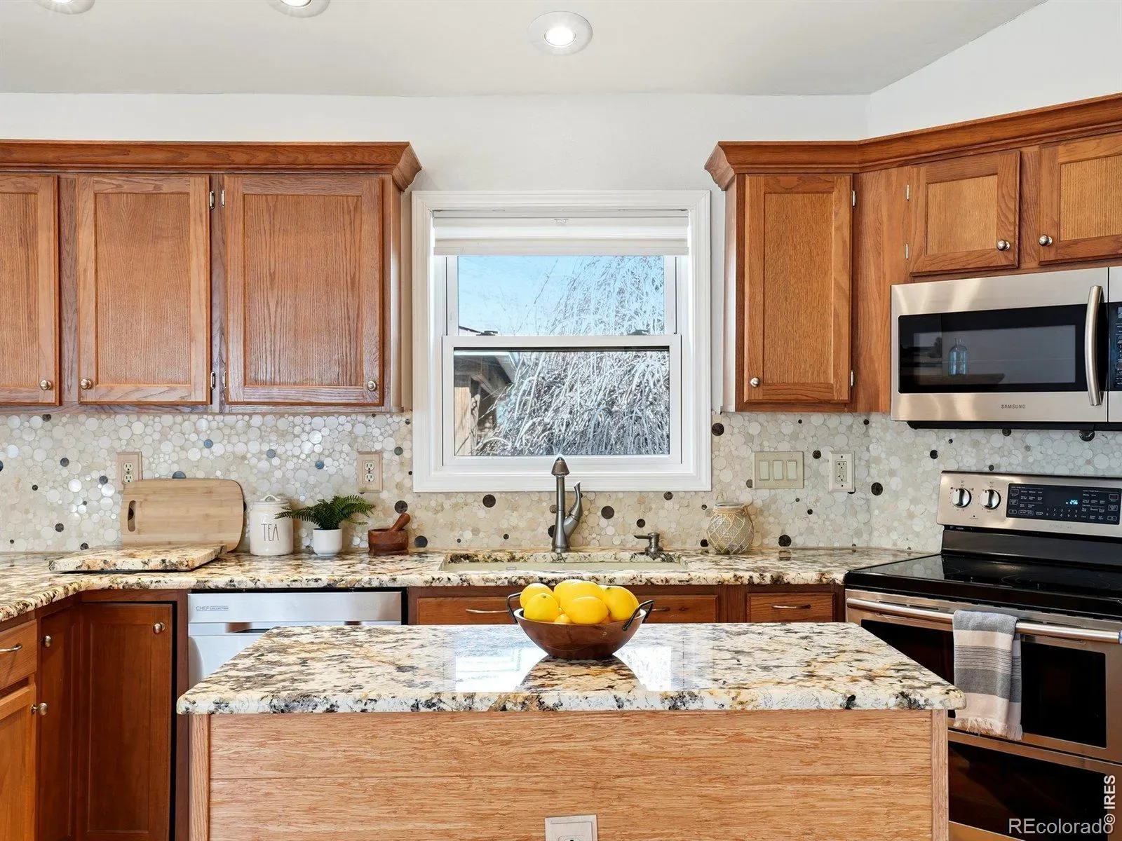 401 N Columbine Street Golden CO 80403 MLS #RECIR1054212 03192026204532 1600 17