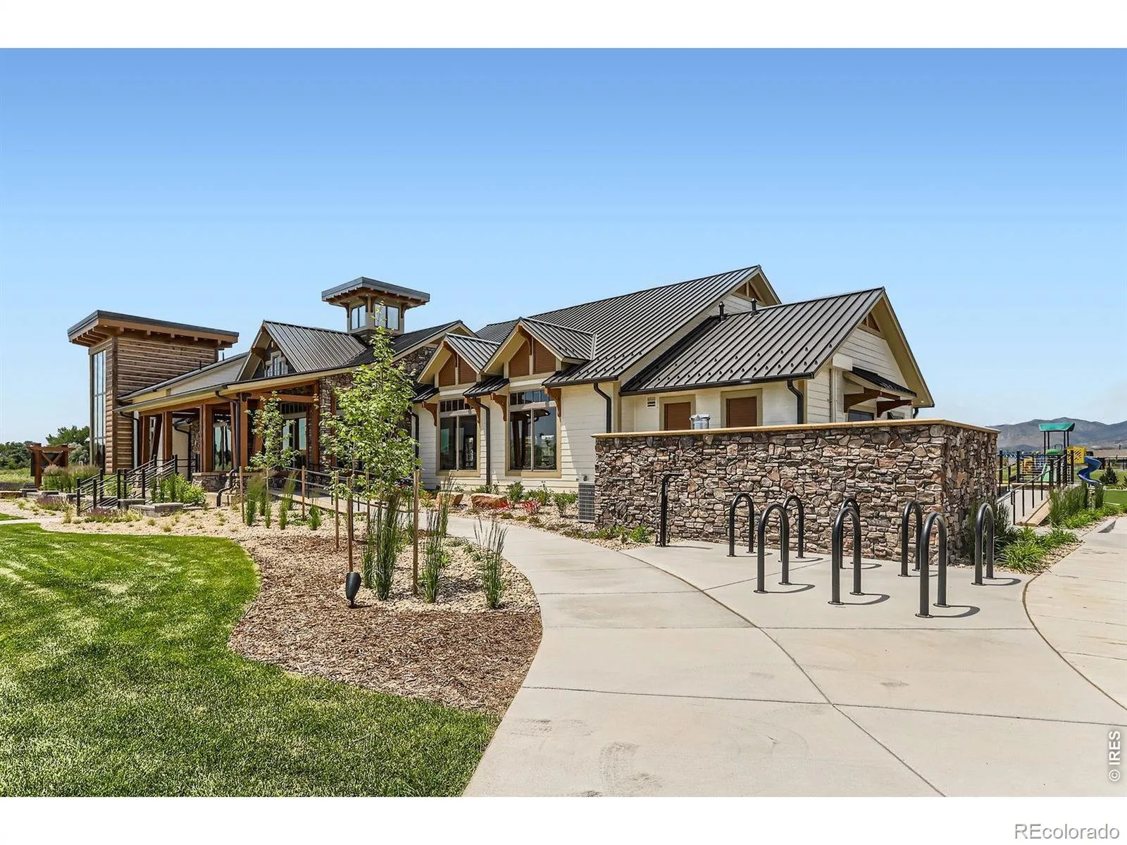 2850 Bear Springs Circle Longmont CO 80503 | MLS #RECIR1054213 07162026194727 1600 29