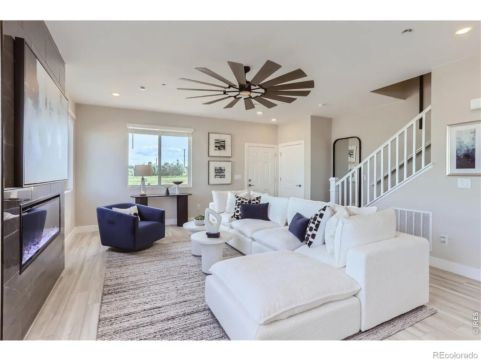 2850 Bear Springs Circle Longmont CO 80503 | MLS #RECIR1054213 07162026194727 1600 4