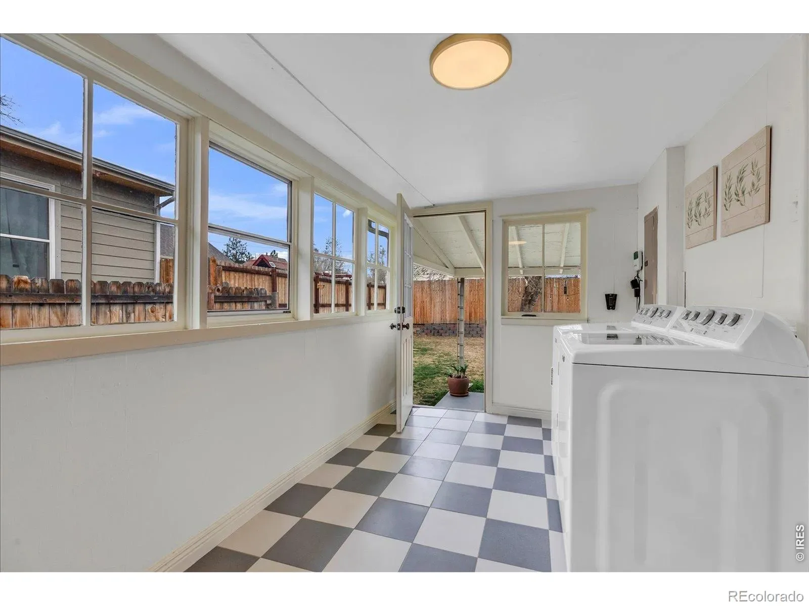 03272026042123 1600 24