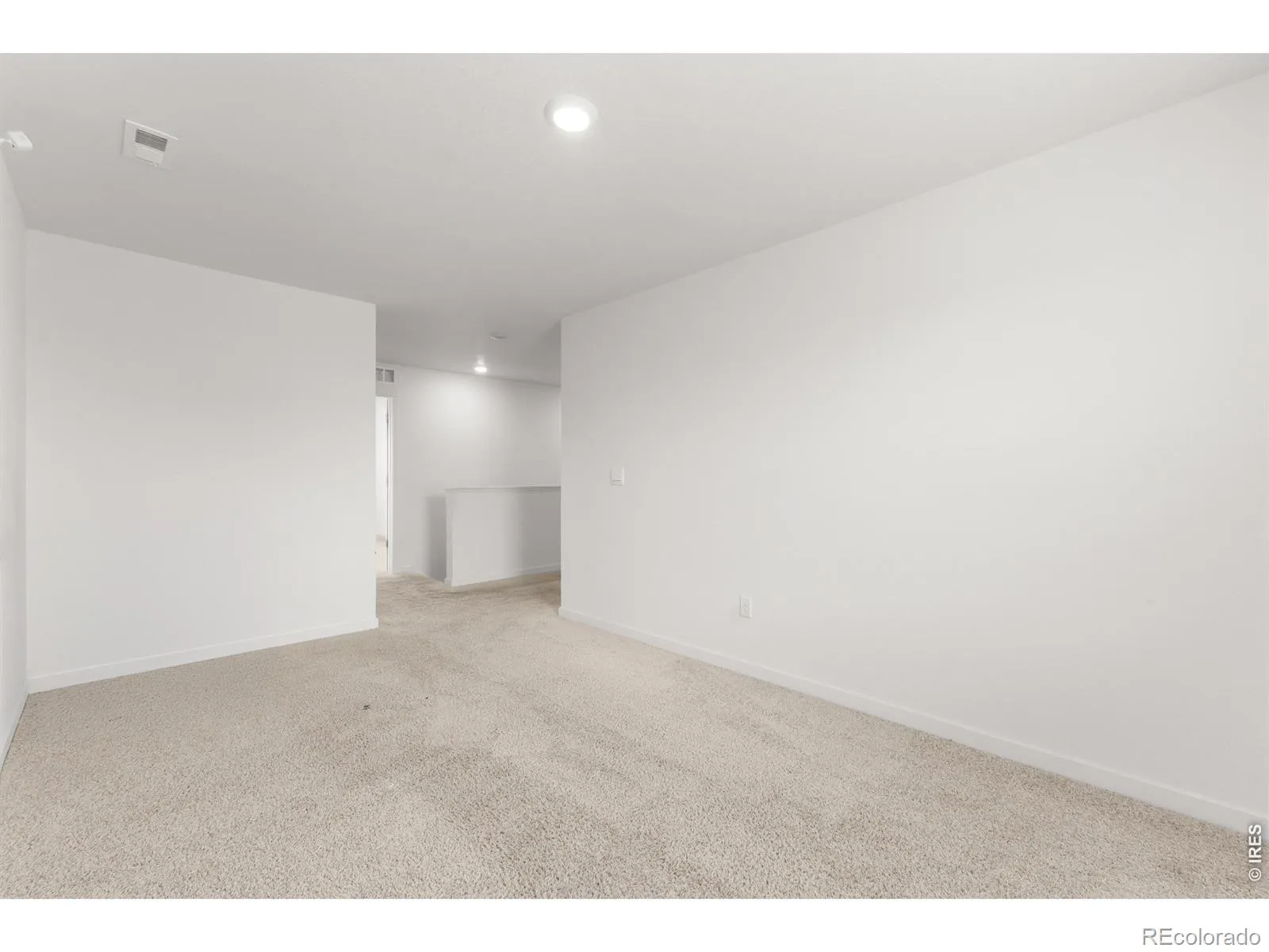 4412 Garnet Way Longmont CO 80504 | MLS #RECIR1054245 05212026004837 1600 22