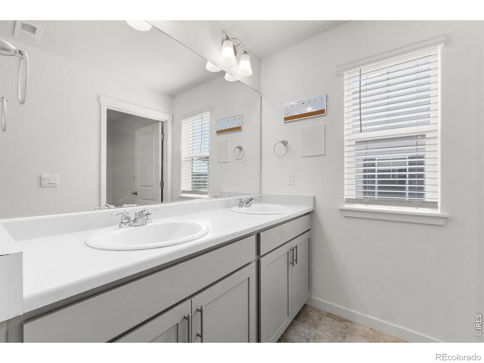 4412 Garnet Way Longmont CO 80504 | MLS #RECIR1054245 05212026004837 1600 25