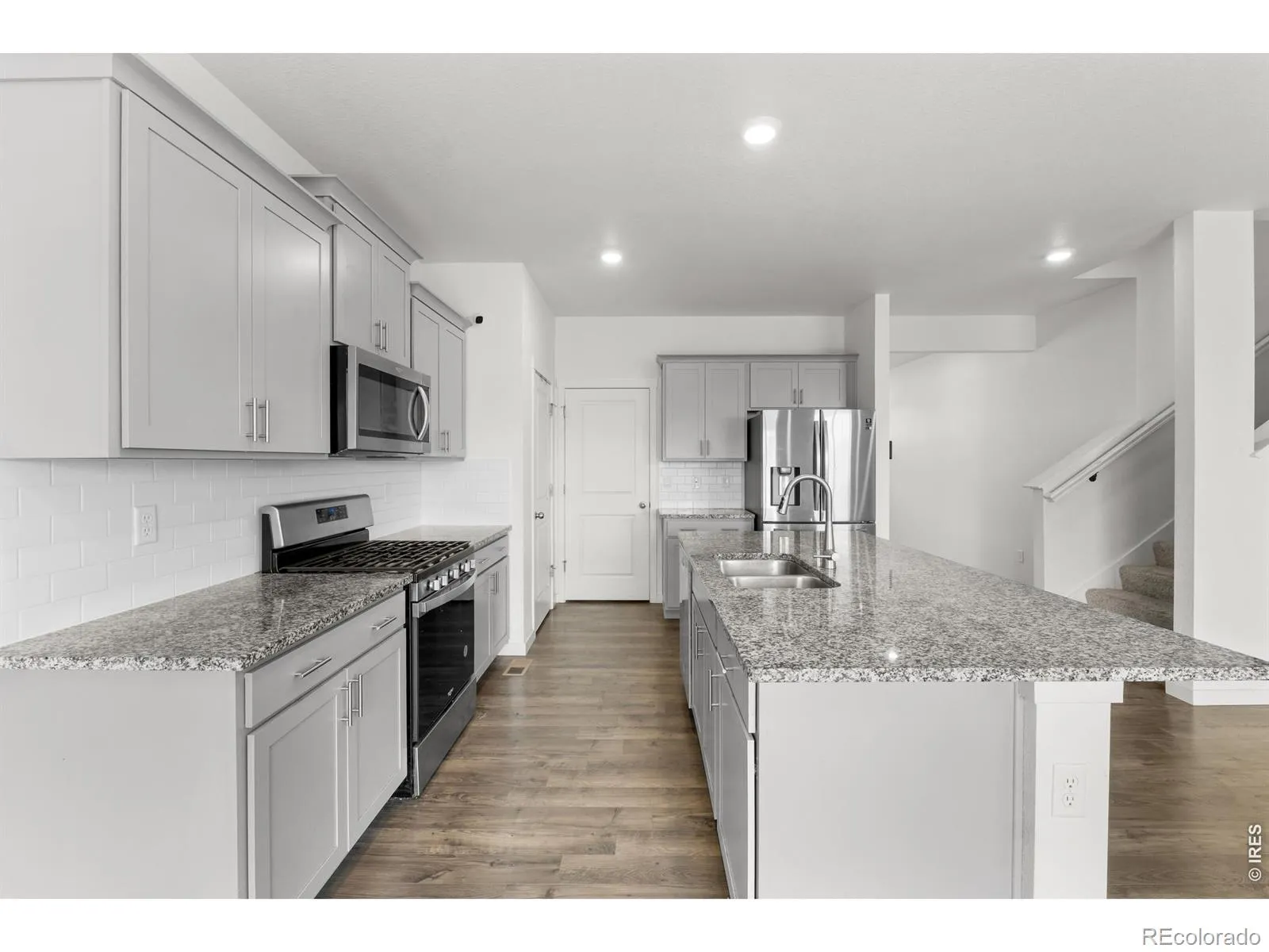 4412 Garnet Way Longmont CO 80504 | MLS #RECIR1054245 05212026004837 1600 5
