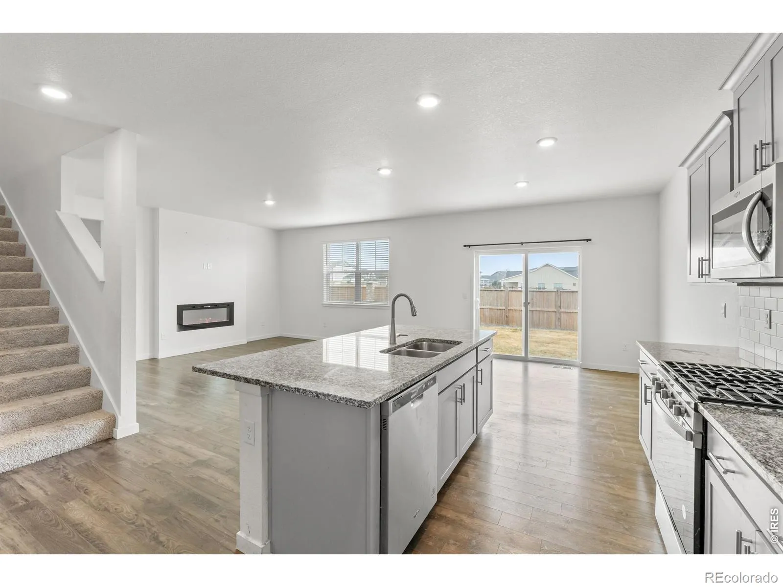4412 Garnet Way Longmont CO 80504 | MLS #RECIR1054245 05212026004837 1600 6