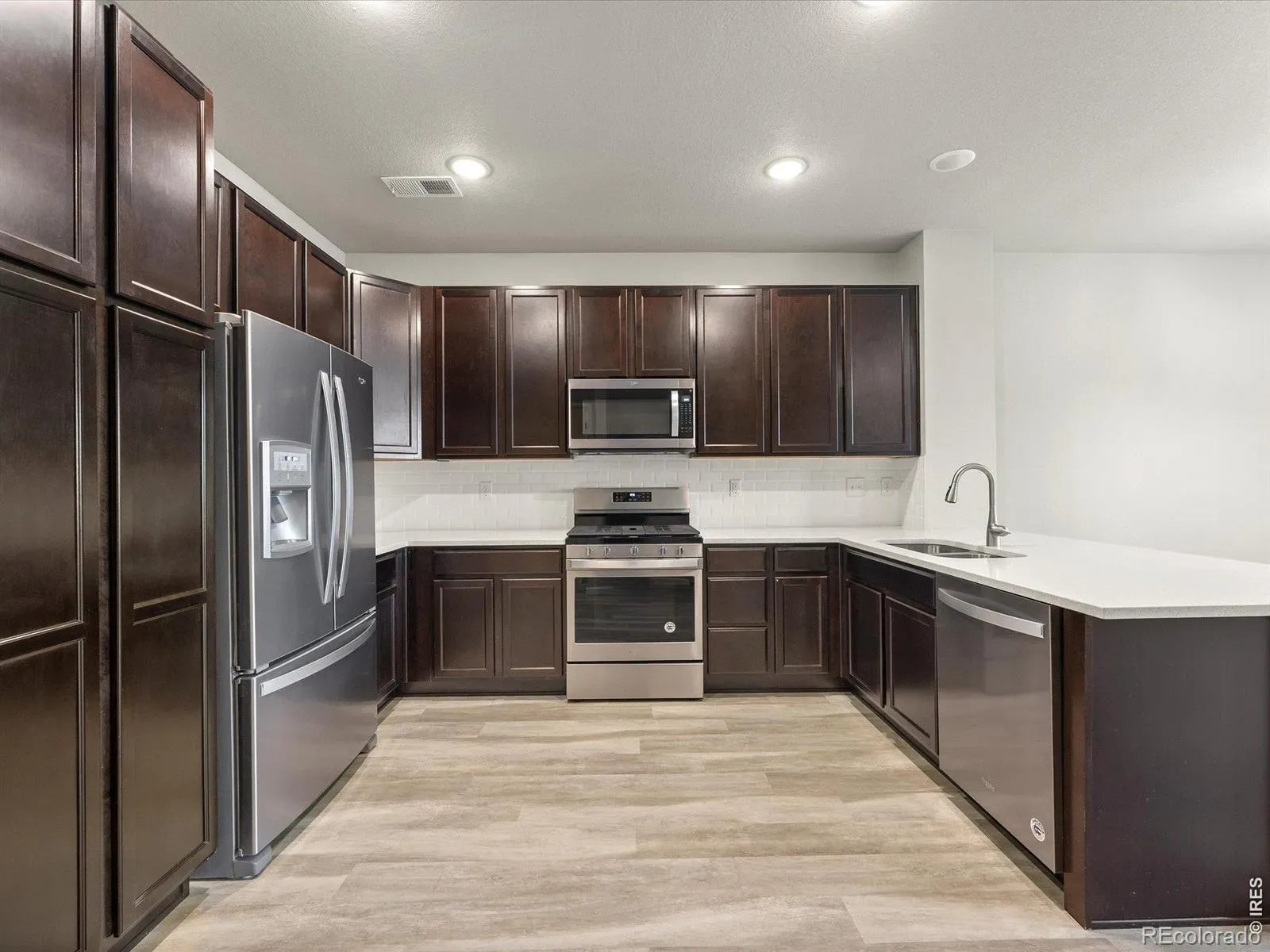 14952 E Belleview Avenue Aurora CO 80015 MLS #RECIR1054334 03202026183703 1600 20
