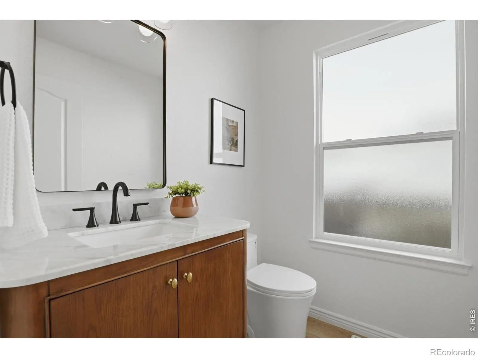 03242026003815 1600 21