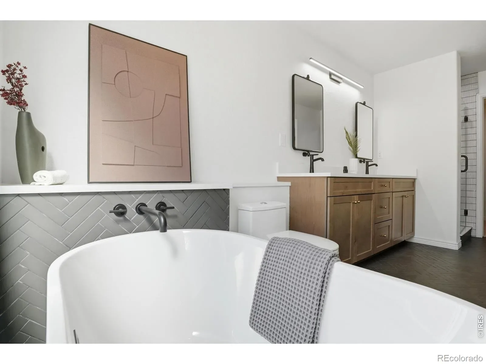 03242026003815 1600 33