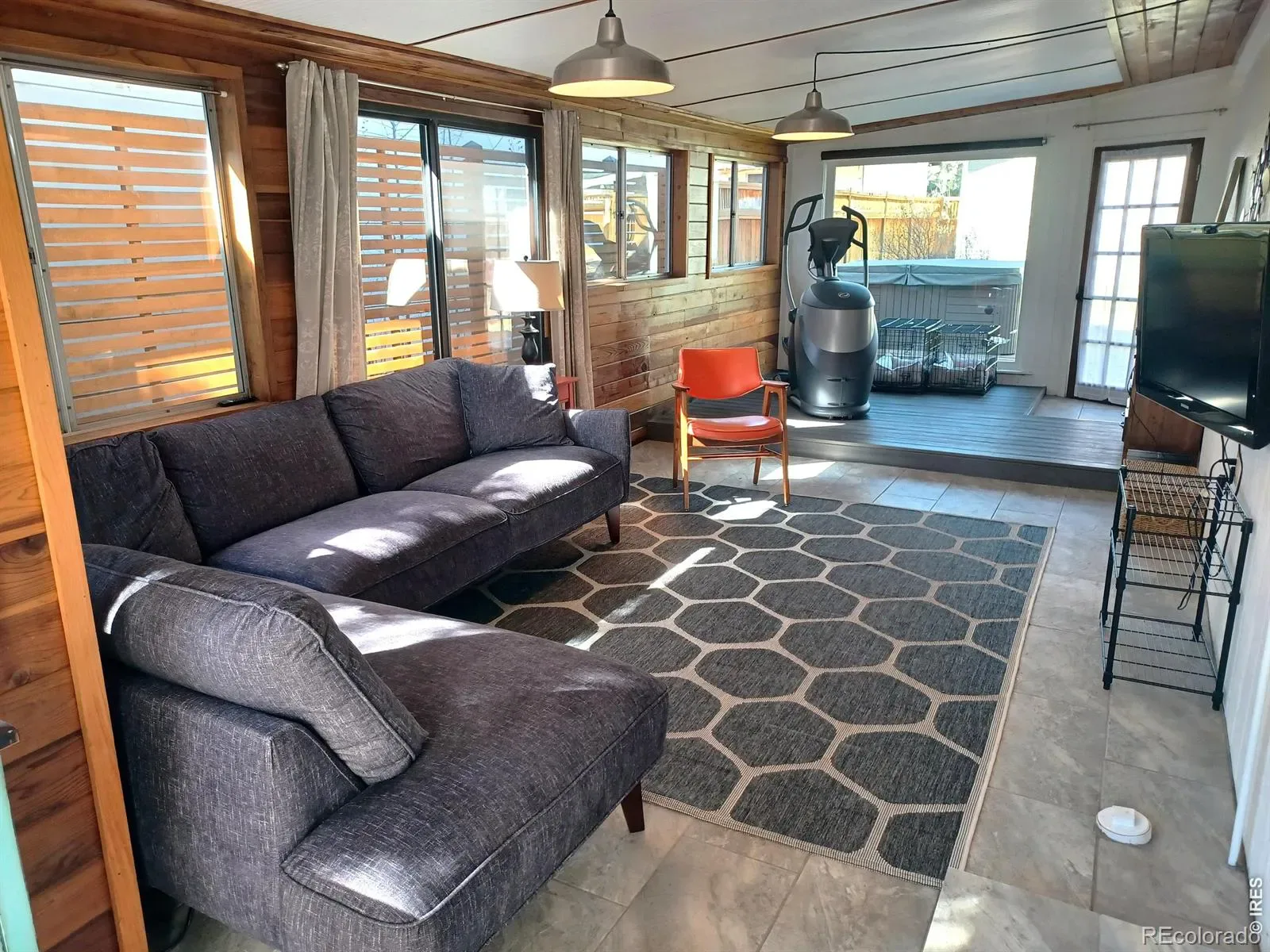 03212026002550 1600 9