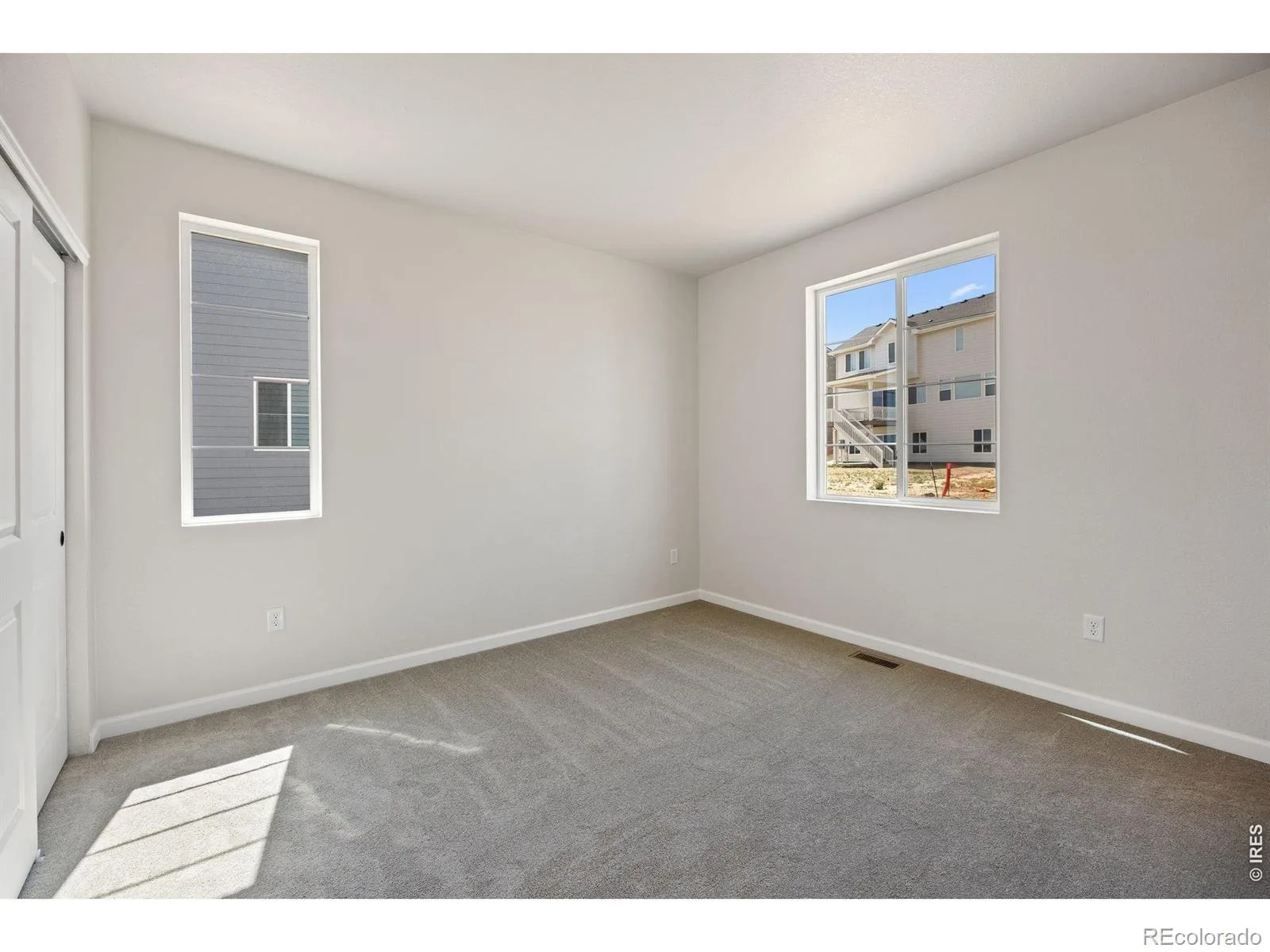 24376 E 35th Drive Aurora CO 80019 | MLS #RECIR1054406 09232026055709 1600 20