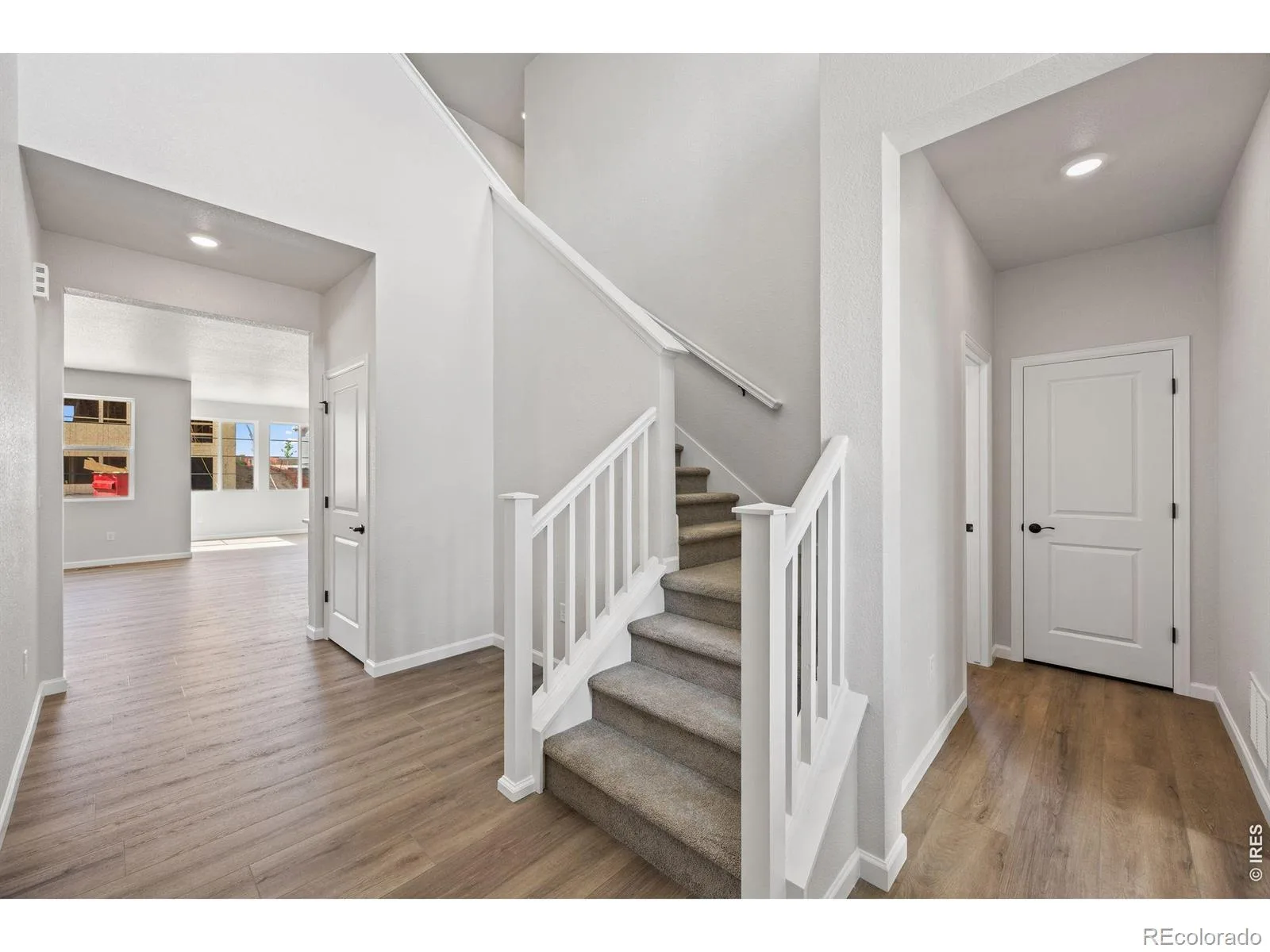 24376 E 35th Drive Aurora CO 80019 | MLS #RECIR1054406 09232026055709 1600 6