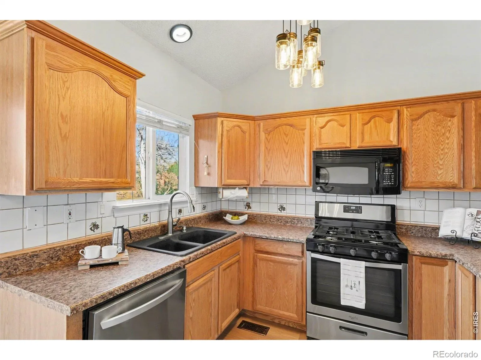 03222026002523 1600 11