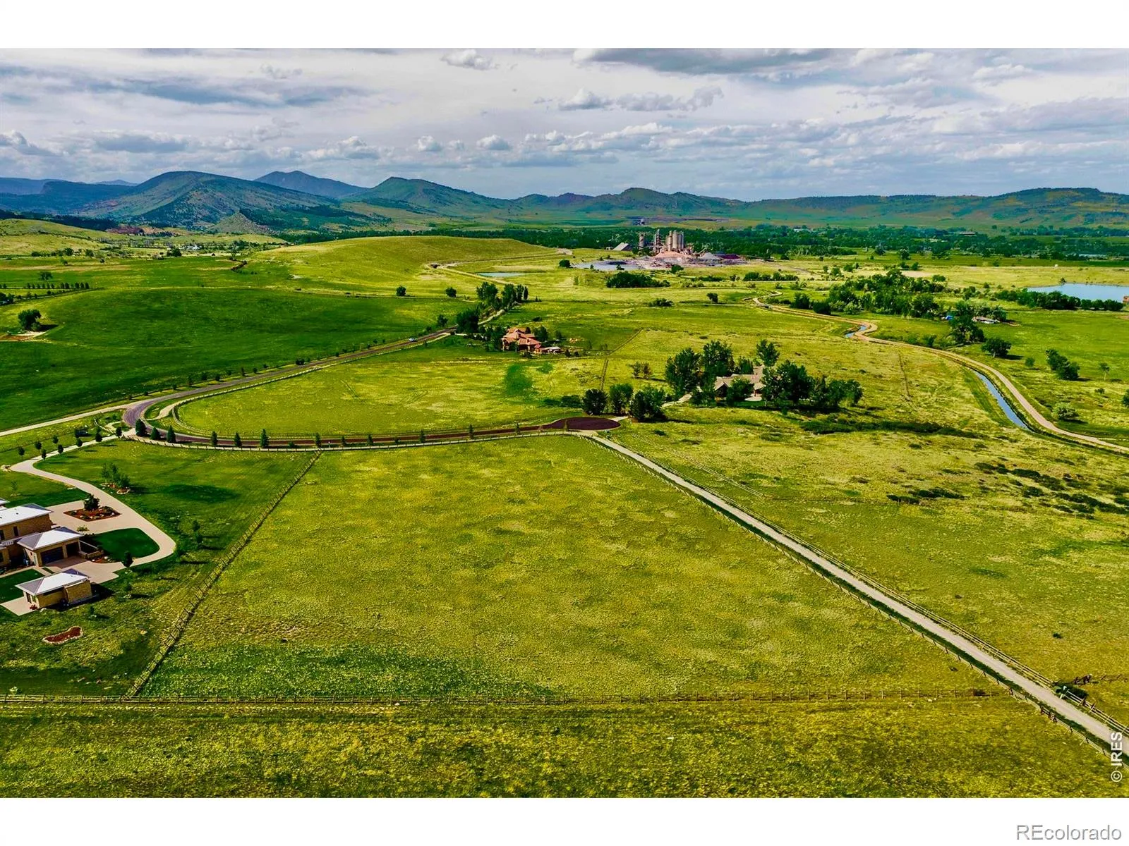 11534 Eagle Springs Trail Longmont CO 80503 | MLS #RECIR1054497 04302026010602 1600 10