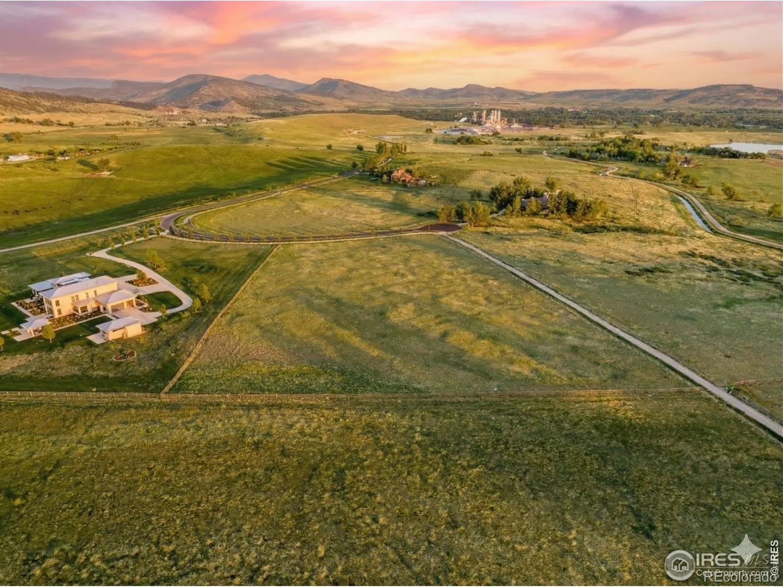 11534 Eagle Springs Trail Longmont CO 80503 | MLS #RECIR1054497 04302026010602 1600 15