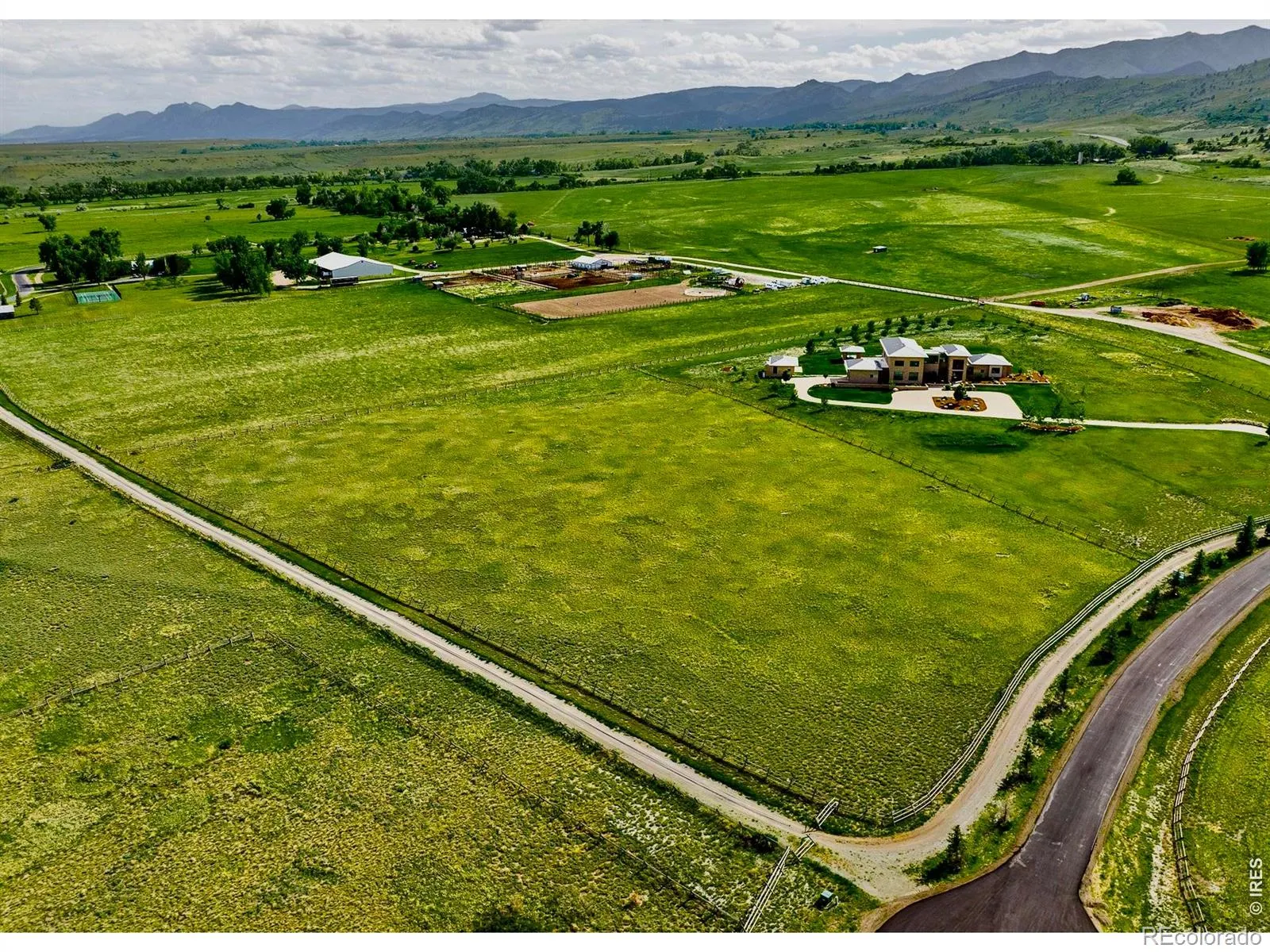 11534 Eagle Springs Trail Longmont CO 80503 | MLS #RECIR1054497 04302026010602 1600 16
