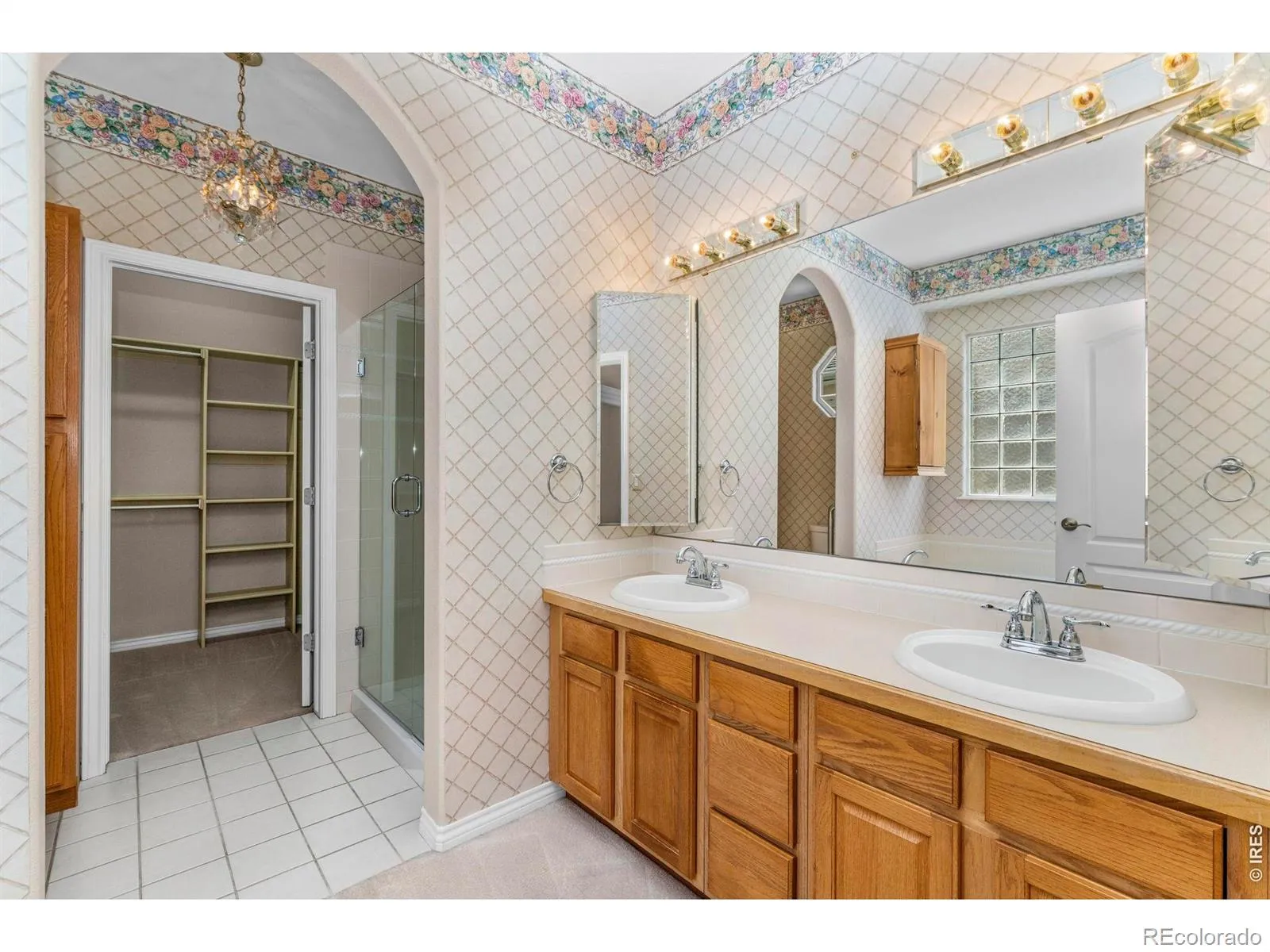 04042026182446 1600 16