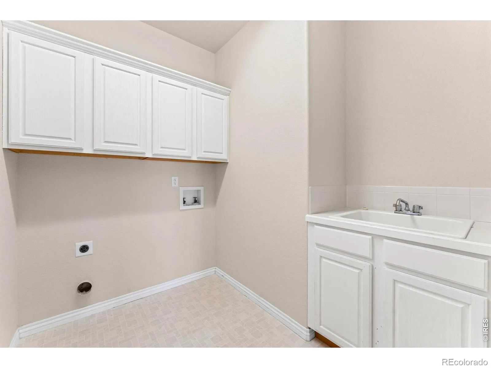 04042026182446 1600 18