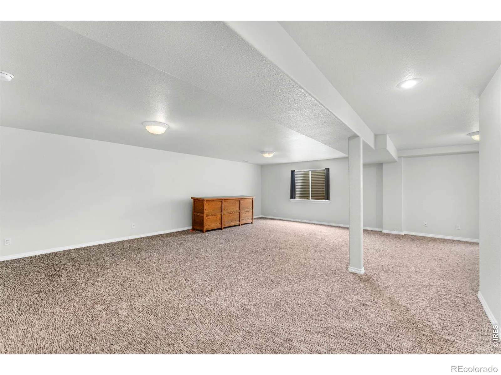 04042026182446 1600 21