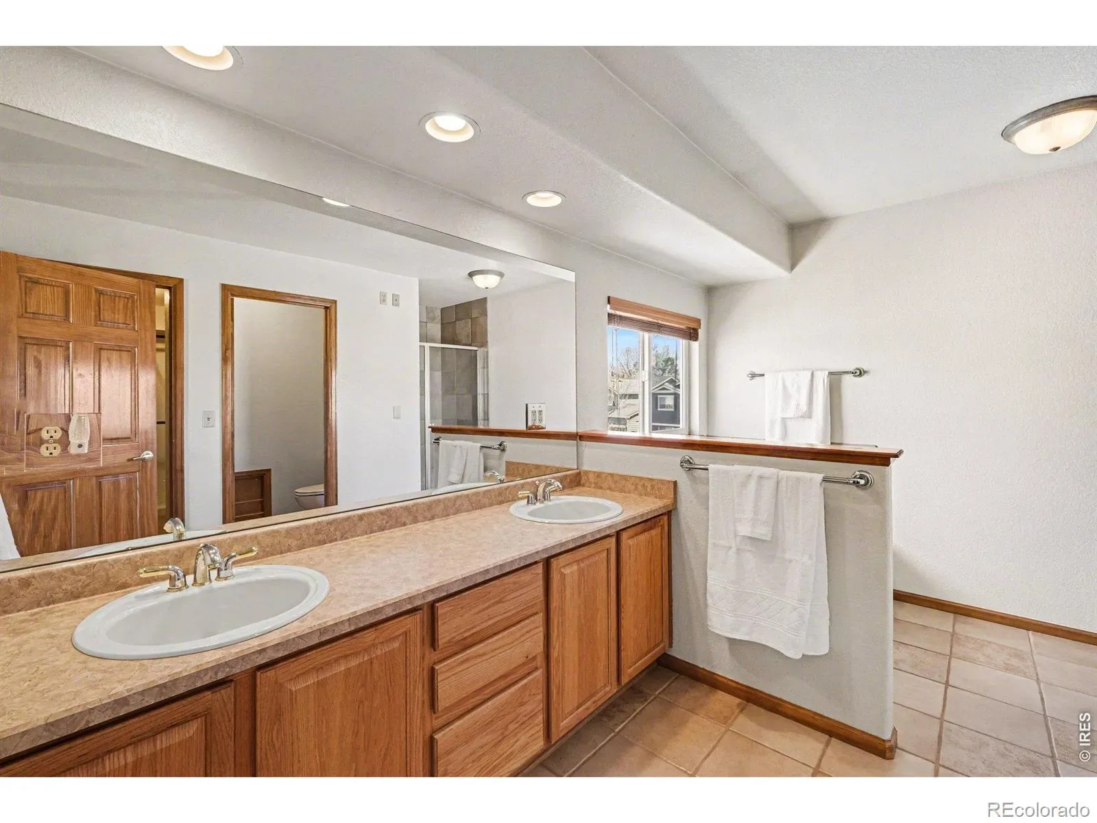 03242026164246 1600 16