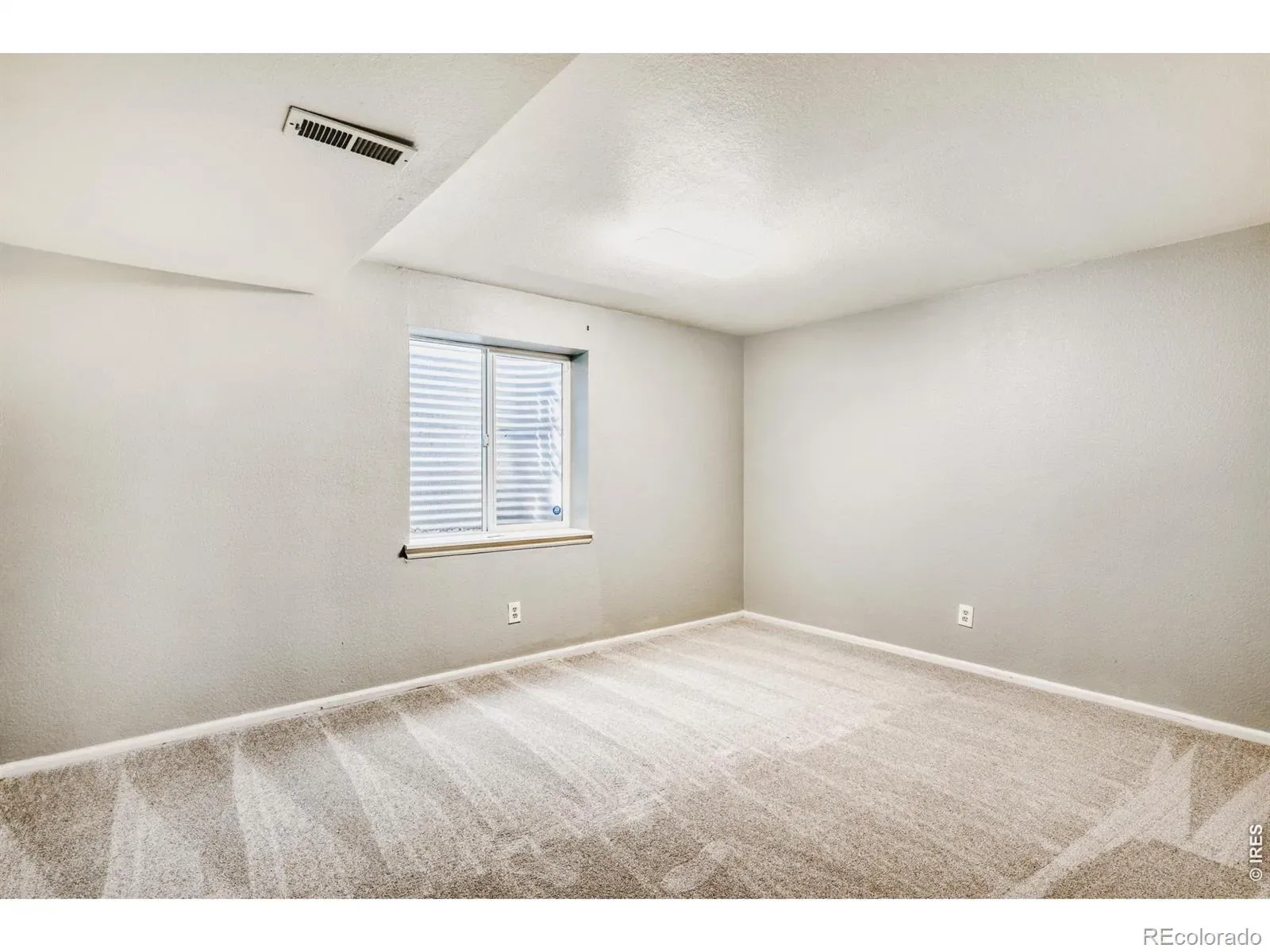 16623 E Powers Place Centennial CO 80015 MLS #RECIR1054616 03262026163856 1600 33