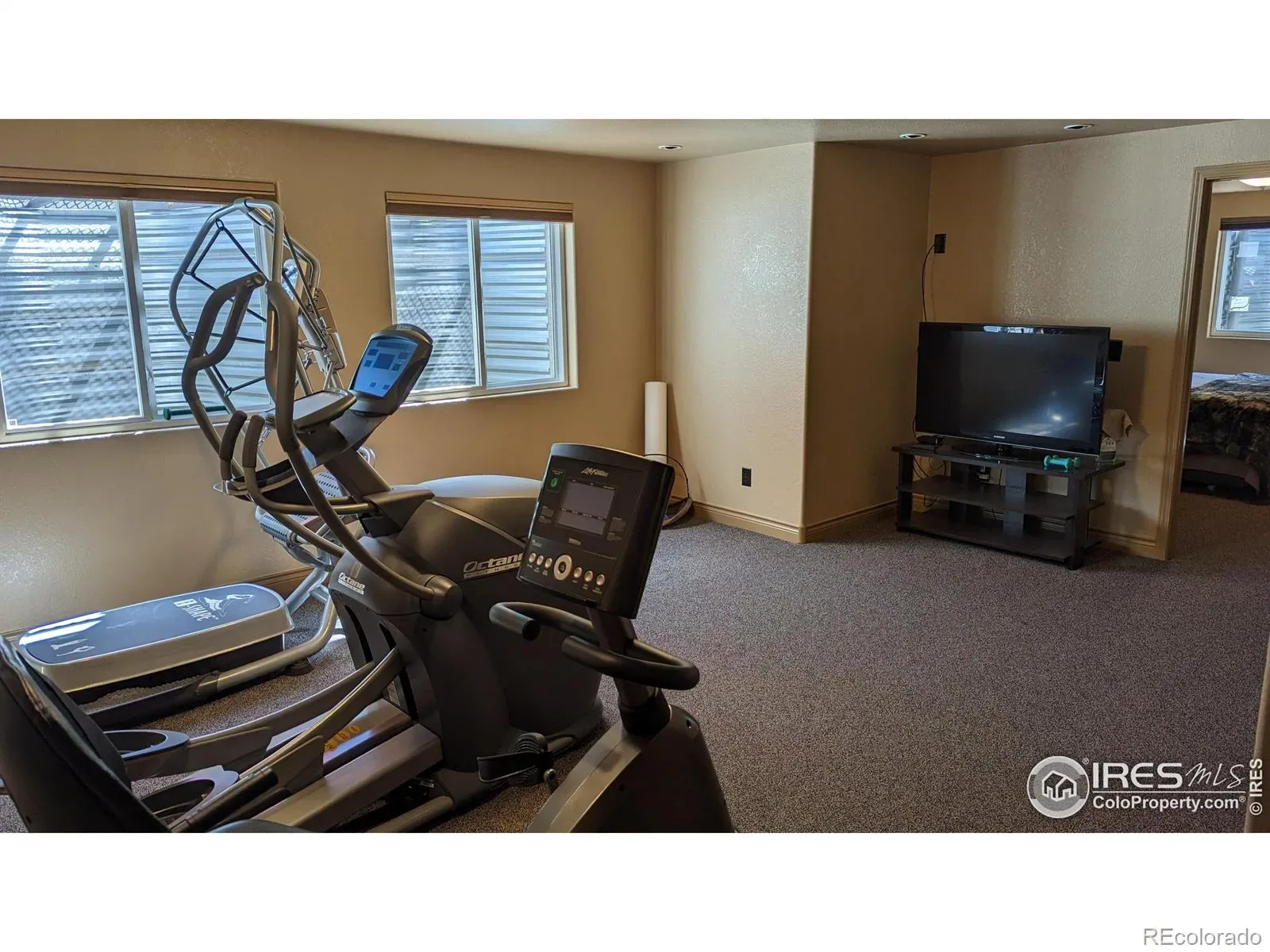 03262026012958 1600 22